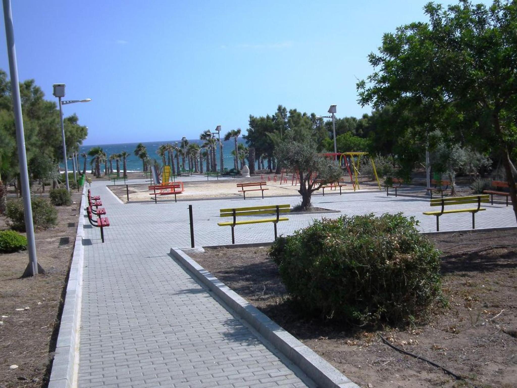 Photo 10