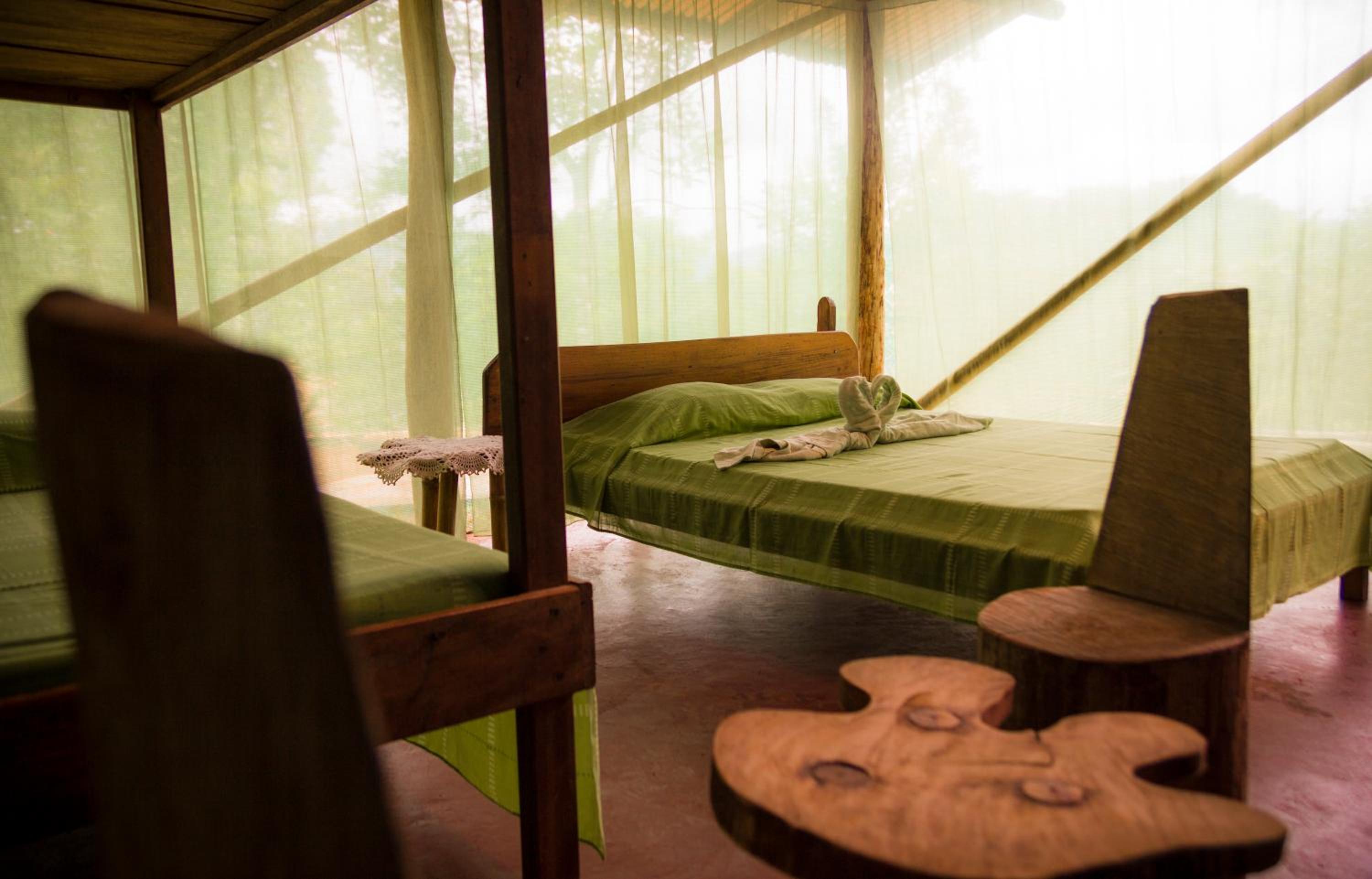 Isla Violin Eco-Lodge