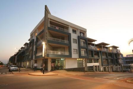 La Loggia Gateway Apartments view 2