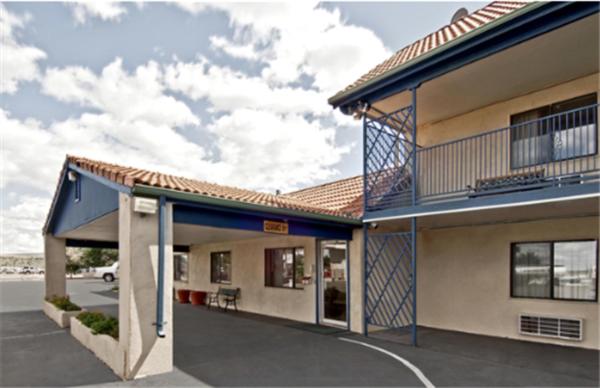 Travel Inn & Suite