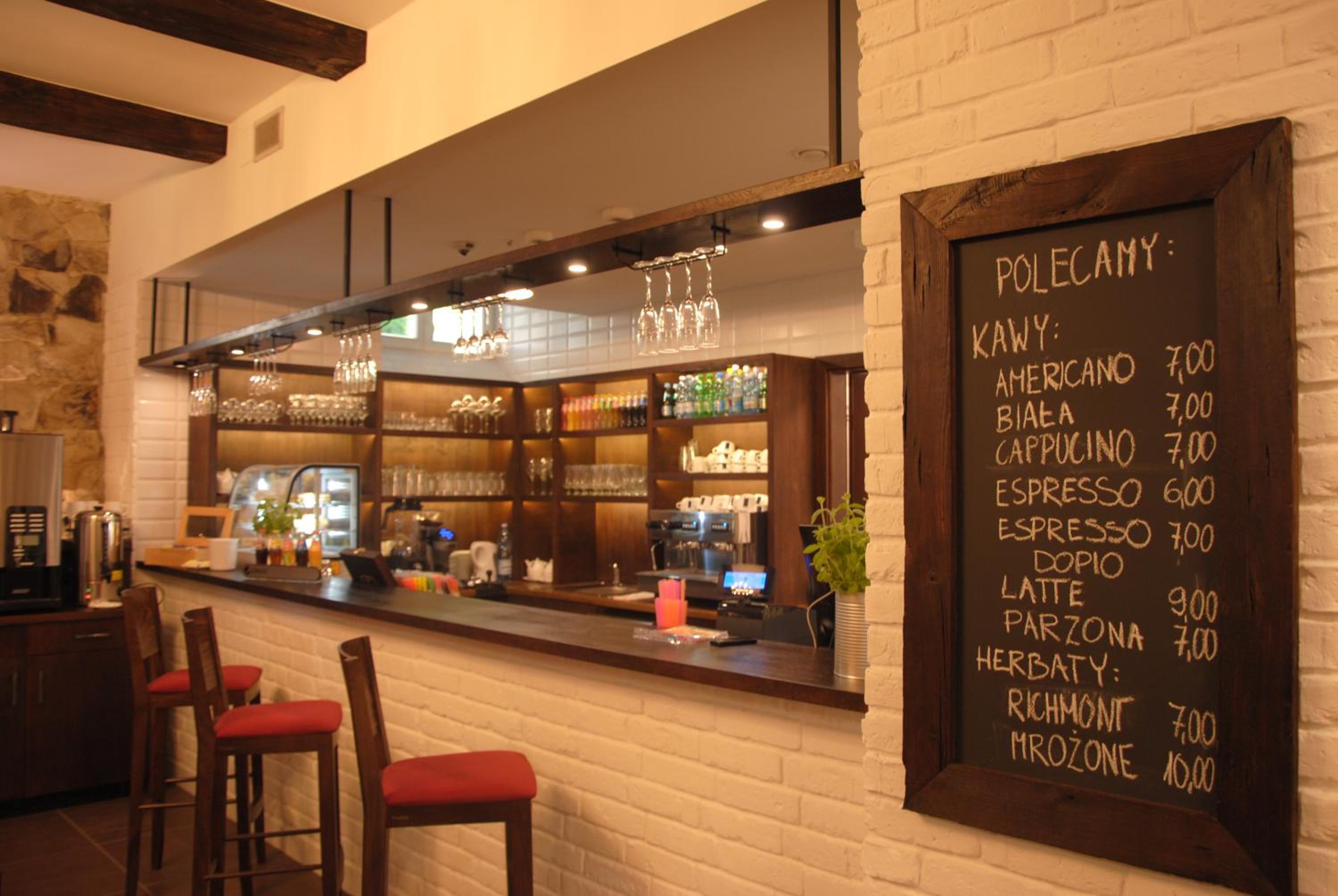 bar