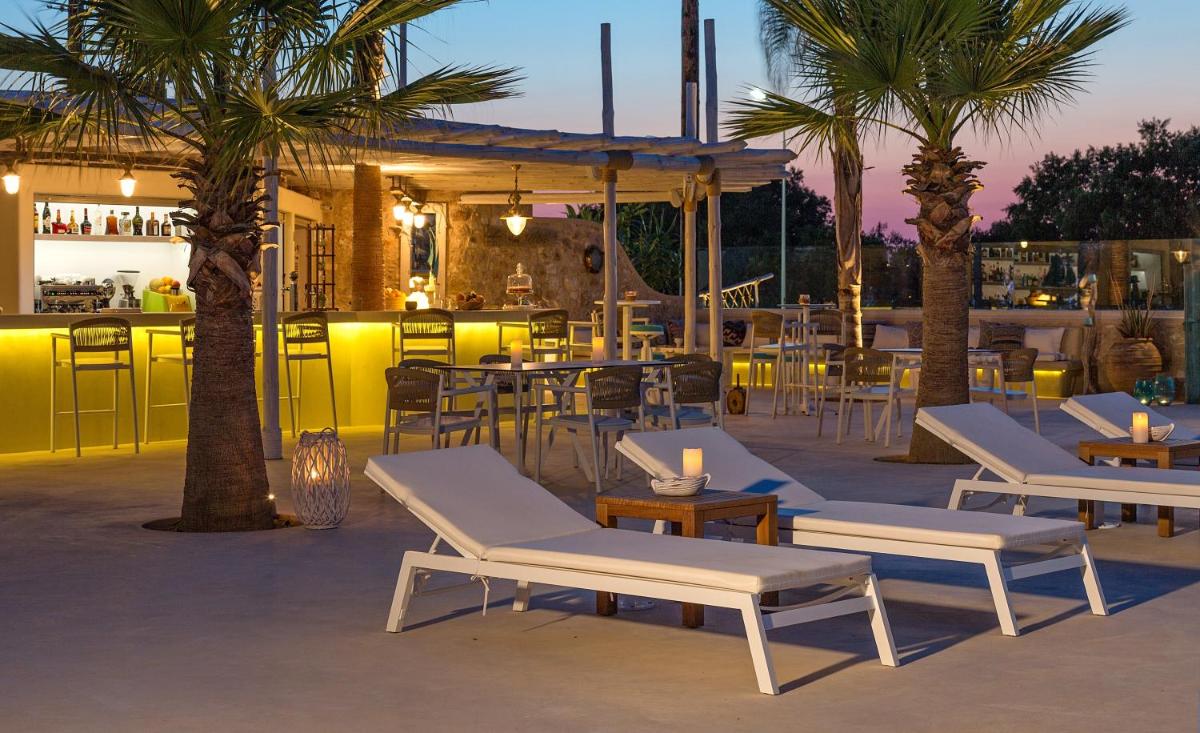 outdoor BBQ area