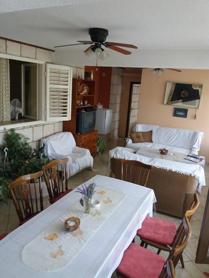Stone house Gregov view 4