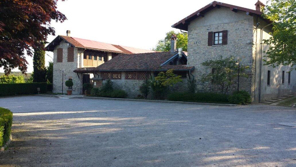 Photo 43