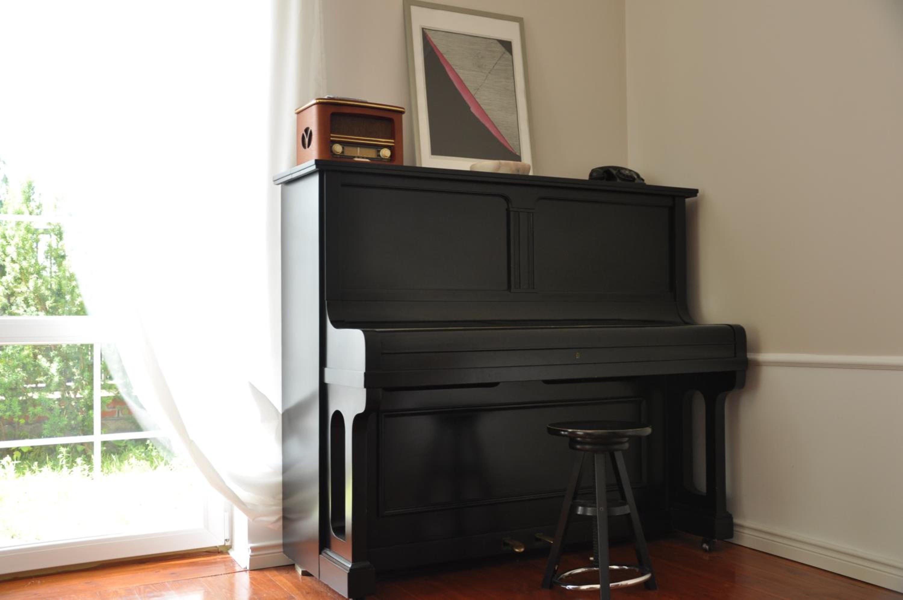 Photo 8