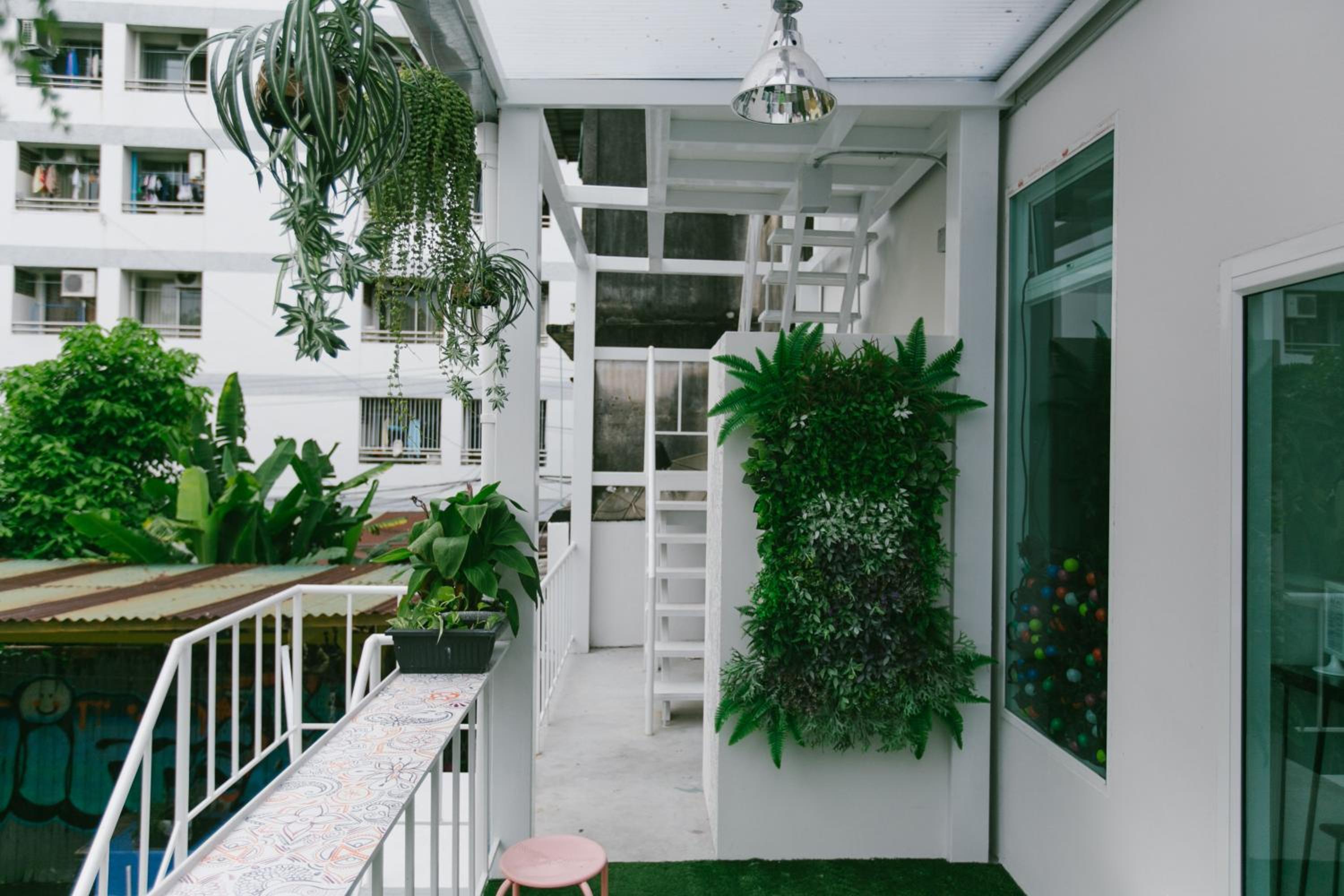 Diff Hostel
