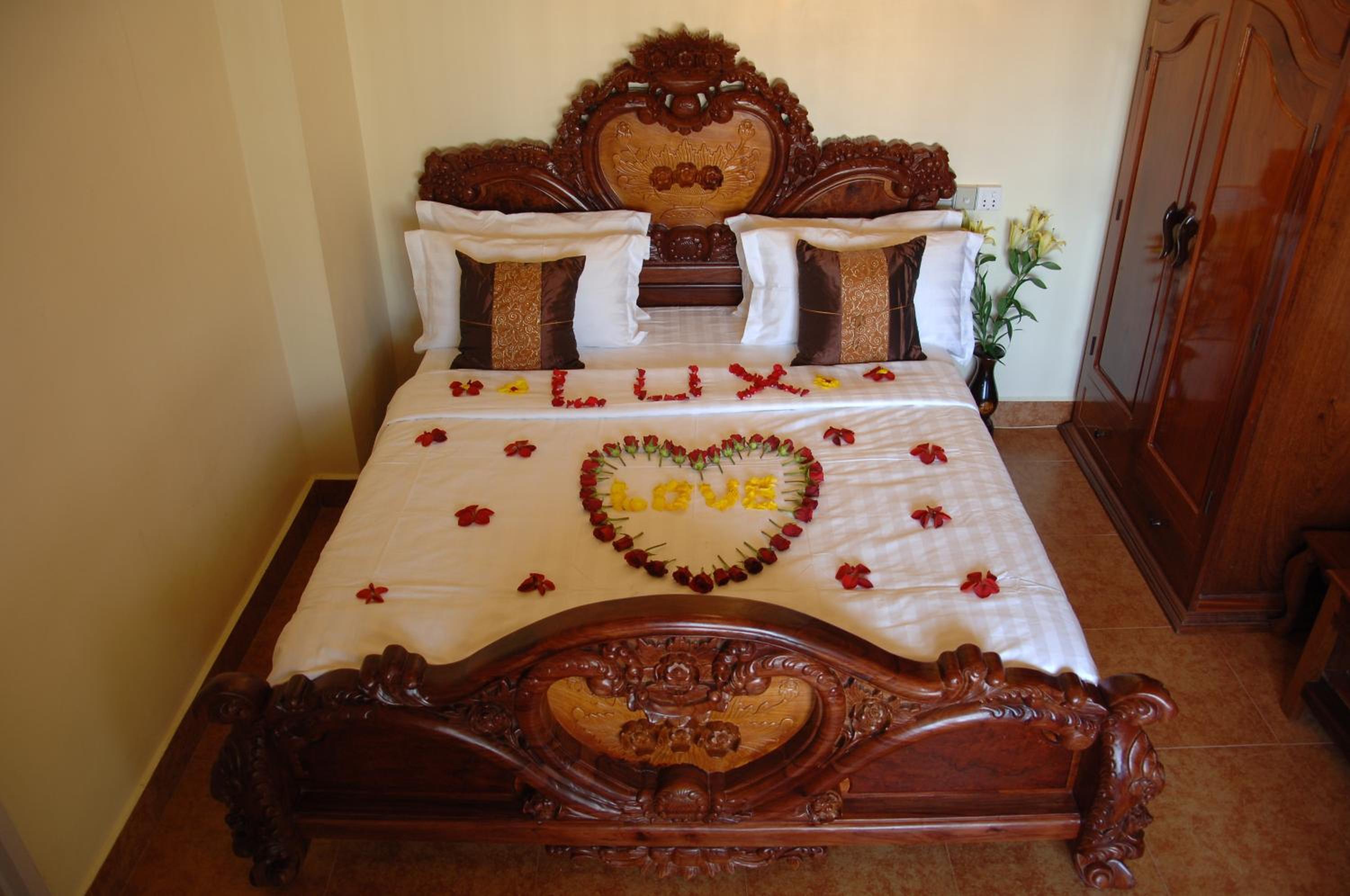 Lux Guesthouse
