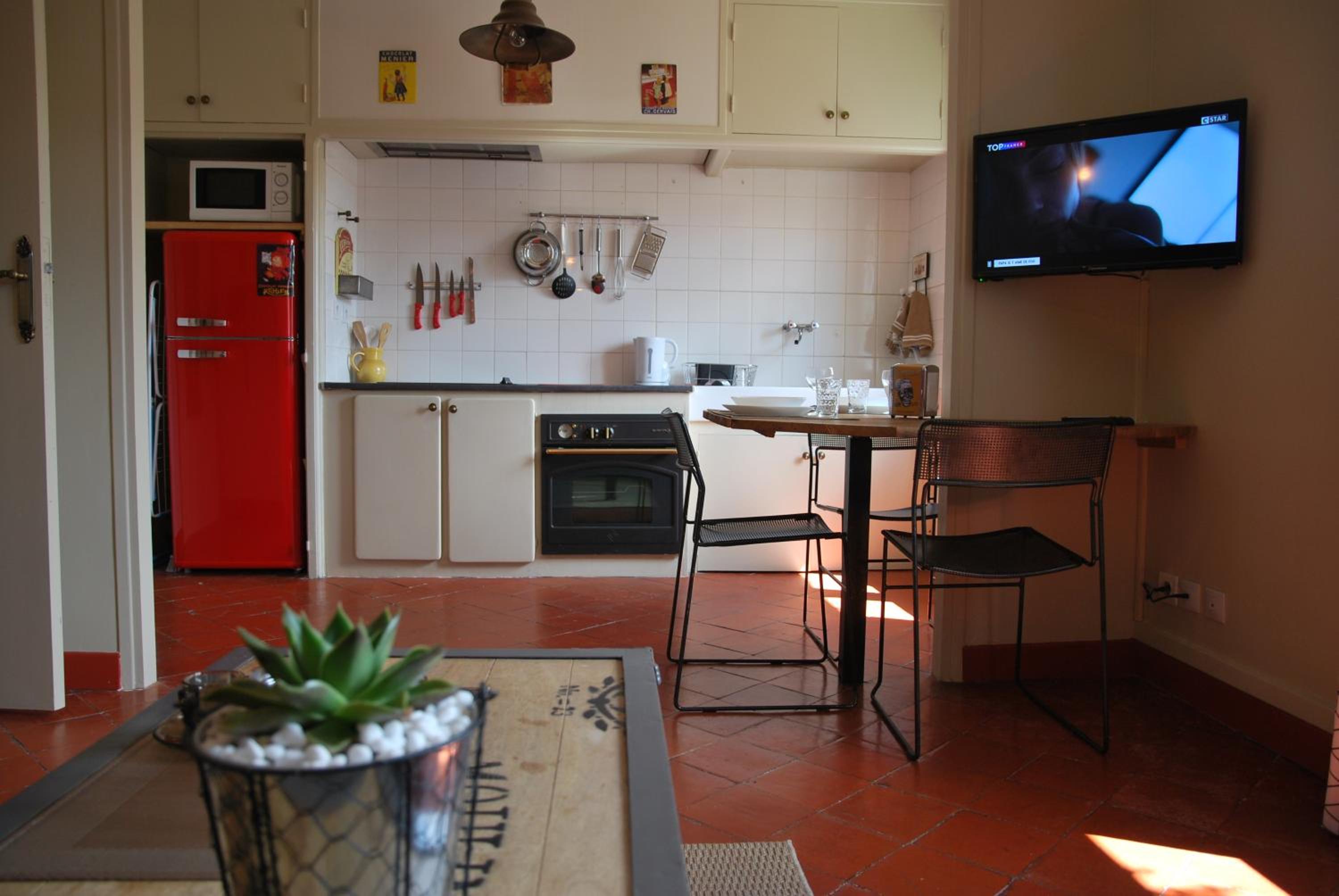 Photo 6