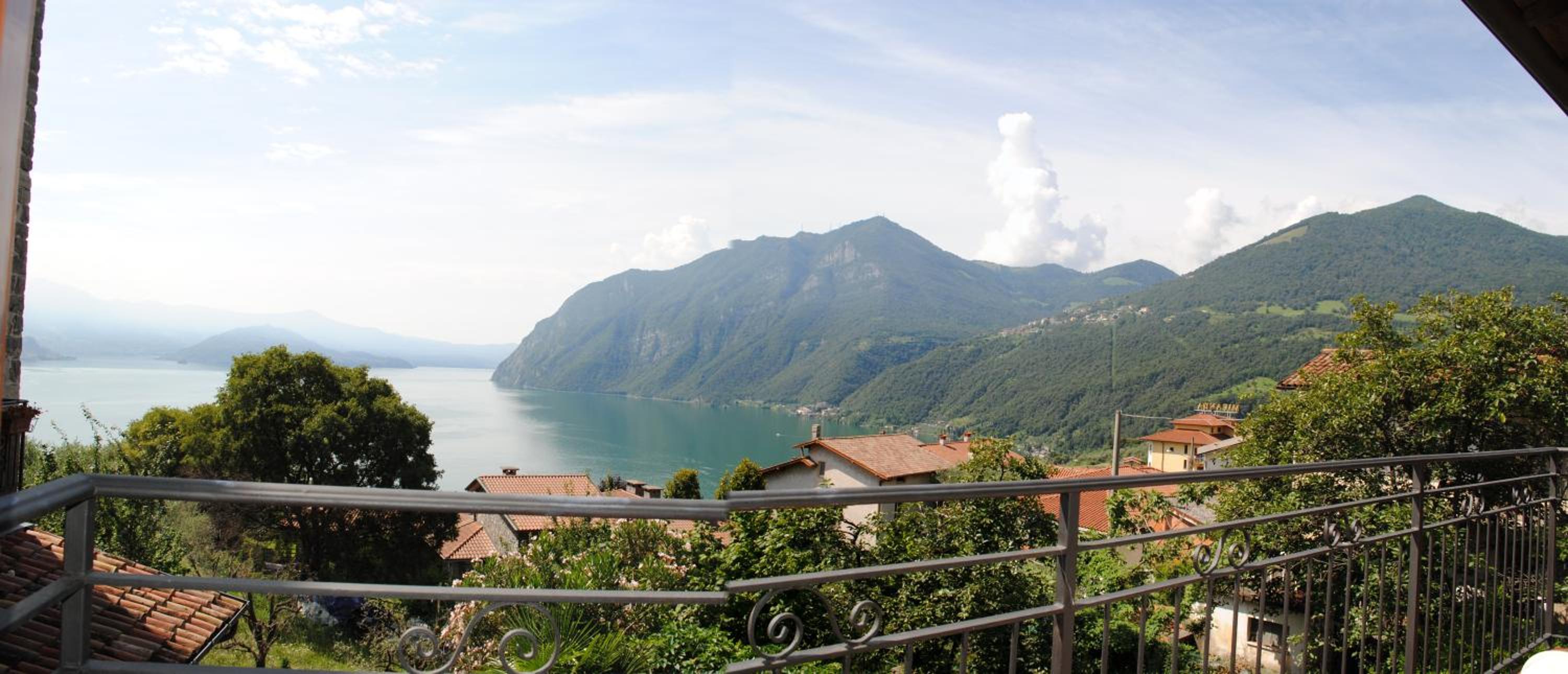 Castello di Zorzino Iseo lake