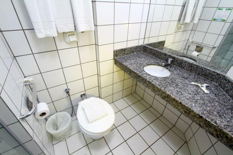 Diroma Exclusive - Piscinas termais 24 horas, sauna, copa da mamãe, limpeza diária, estacionamento grátis! Fornecemos roupa de cama - Não fornecemos toalha