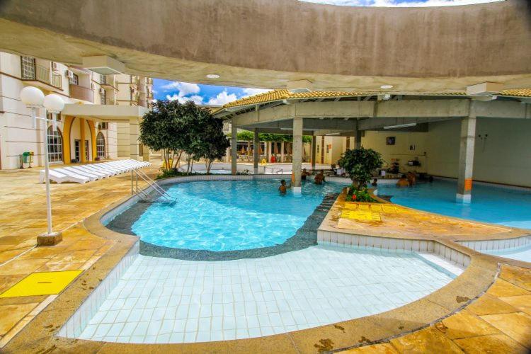 Diroma Exclusive - Piscinas termais 24 horas, sauna, copa da mamãe, limpeza diária, estacionamento grátis! Fornecemos roupa de cama - Não fornecemos toalha