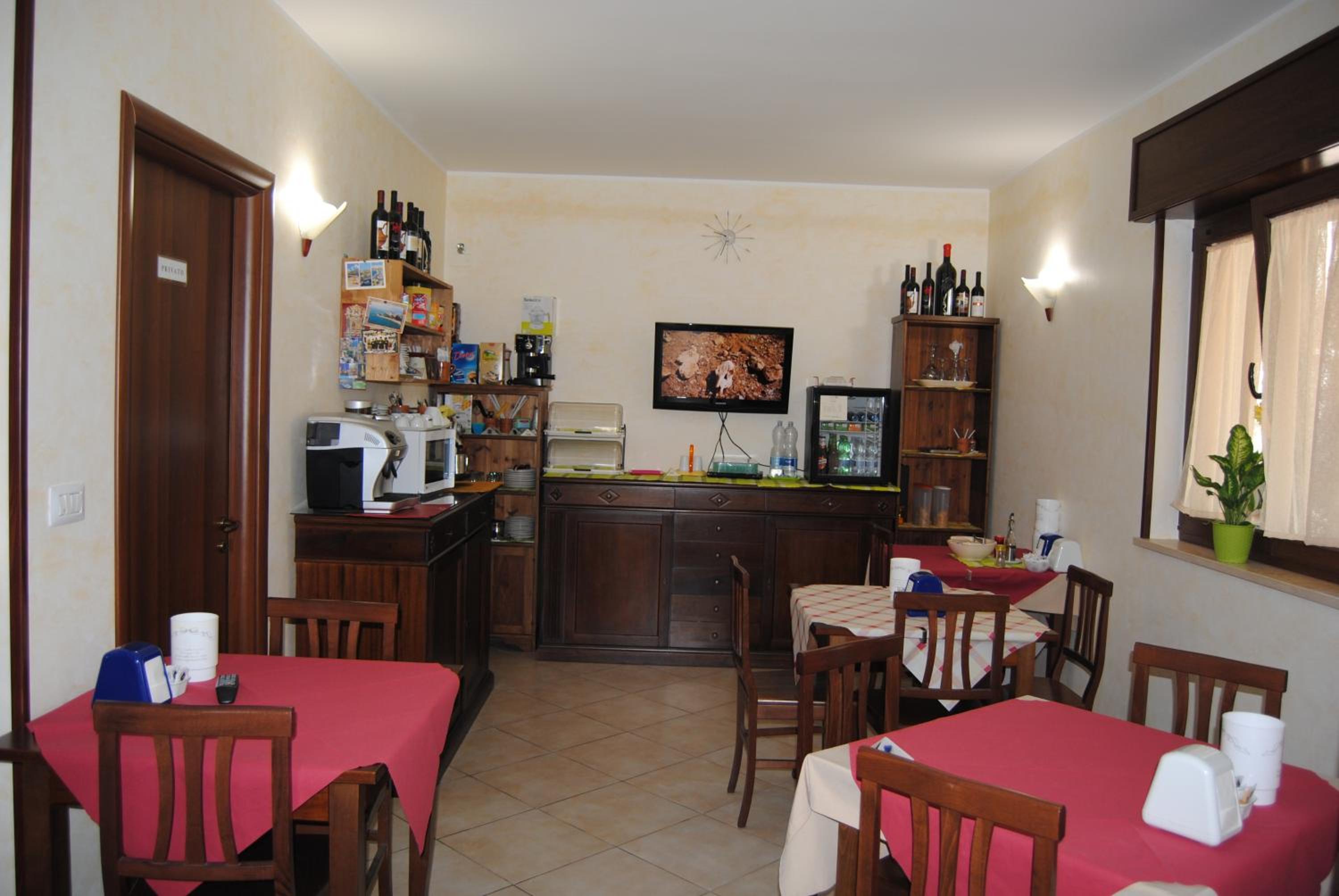 Photo 48