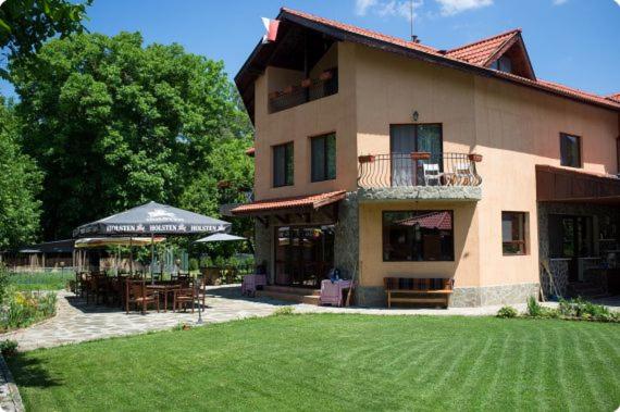 Guest House 