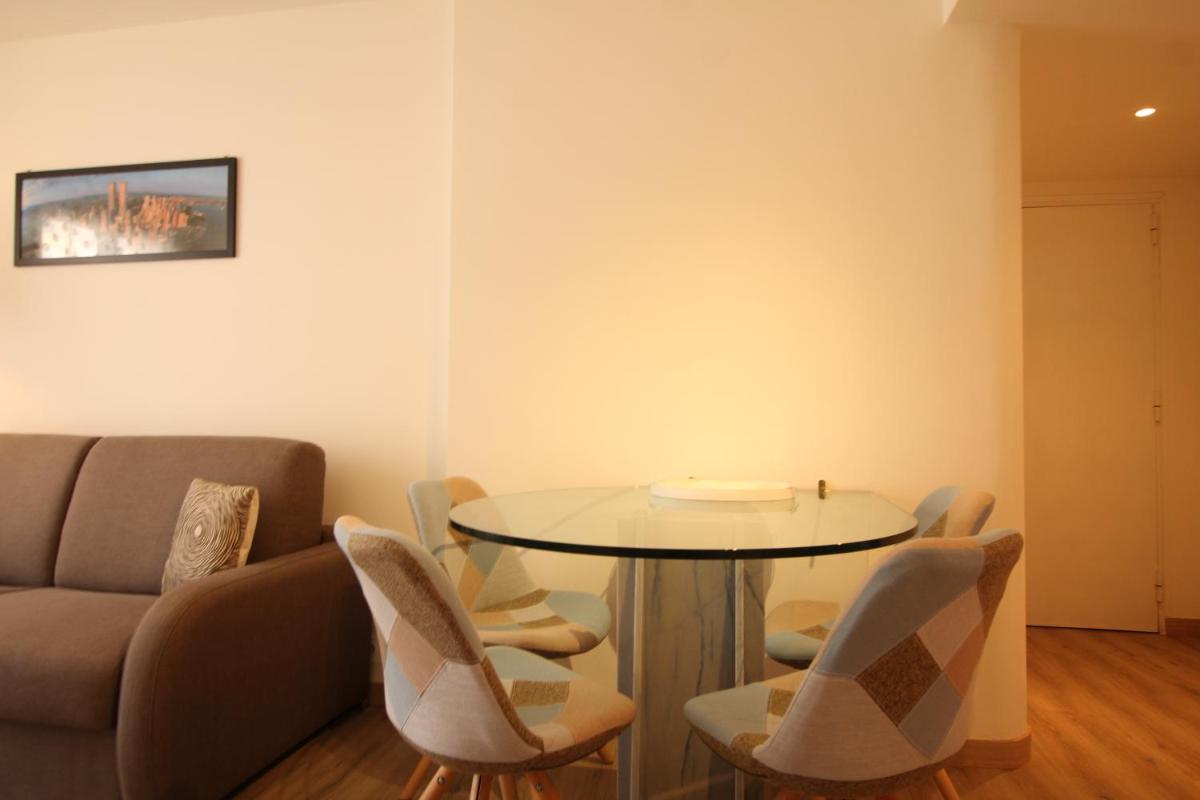 Cannes Conseil Immo, Pedestrian Street Balcony Hoche area -Odon- photo 4