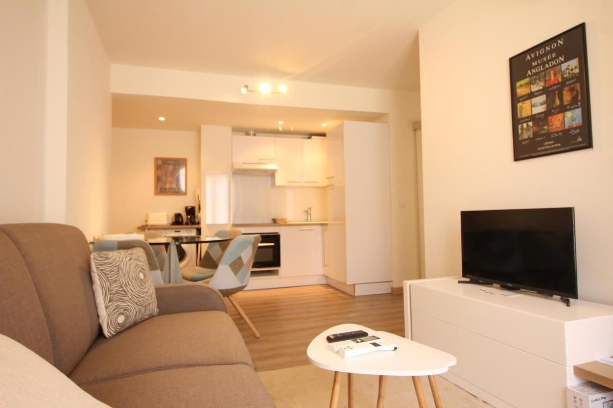 Cannes Conseil Immo, Pedestrian Street Balcony Hoche area -Odon- photo 2