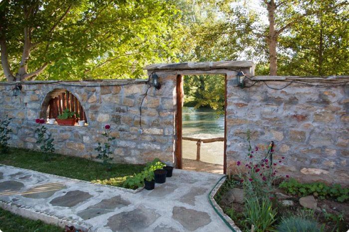 Guest House 