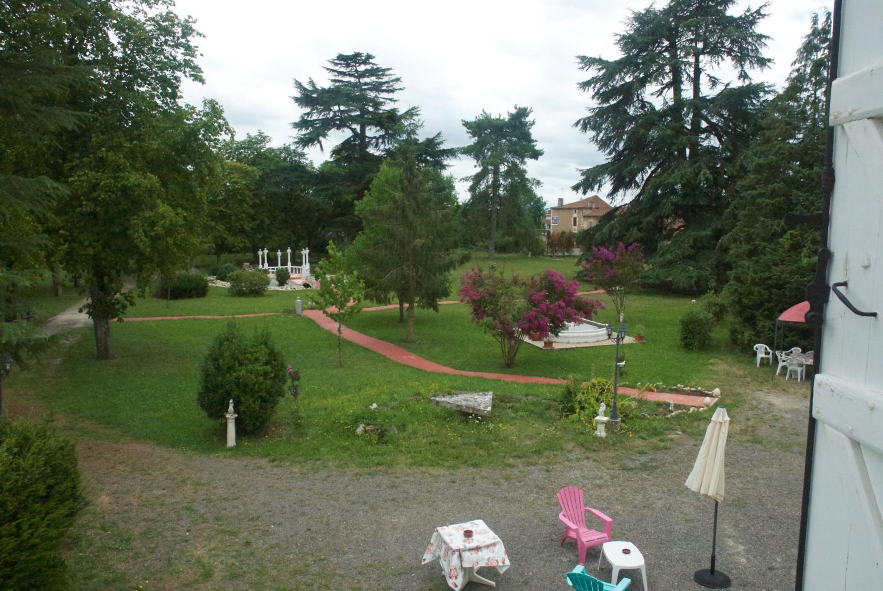 Le Clos des Cèdres b&b