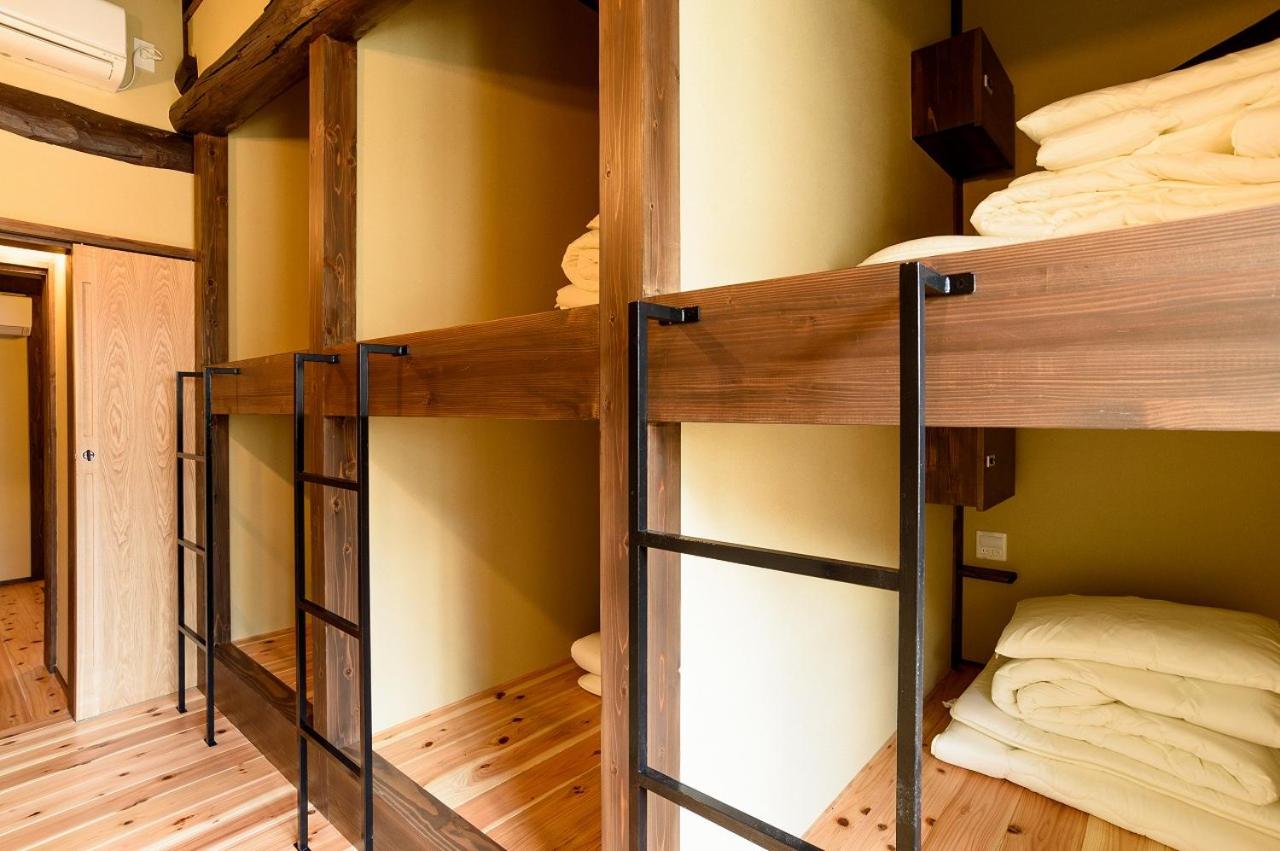 一棟まるまる貸切宿 10名様まで Guesthouse Gokurakudo view 2