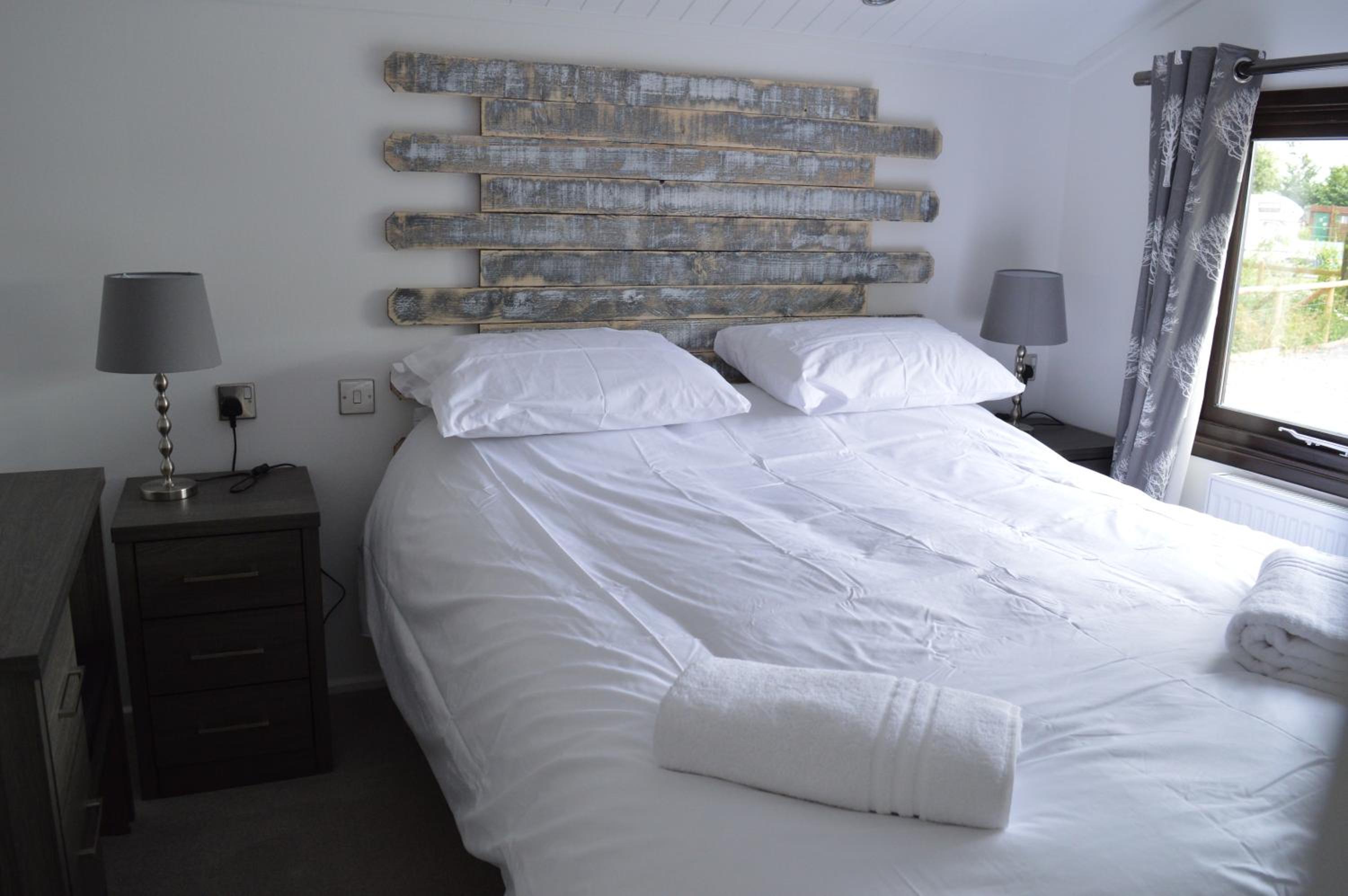 Fairwood Lakes Holiday Park