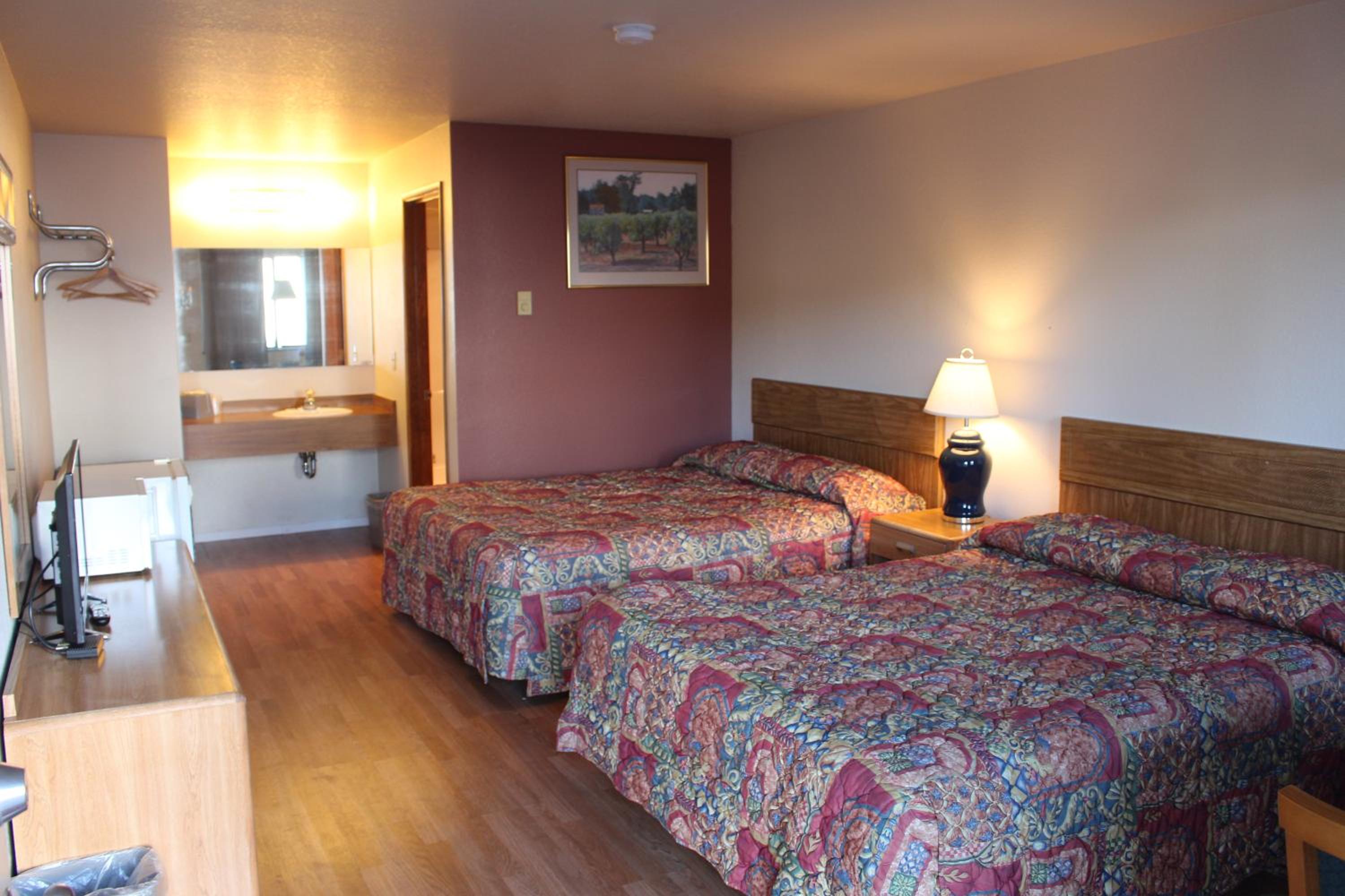 Silver Sands Motel
