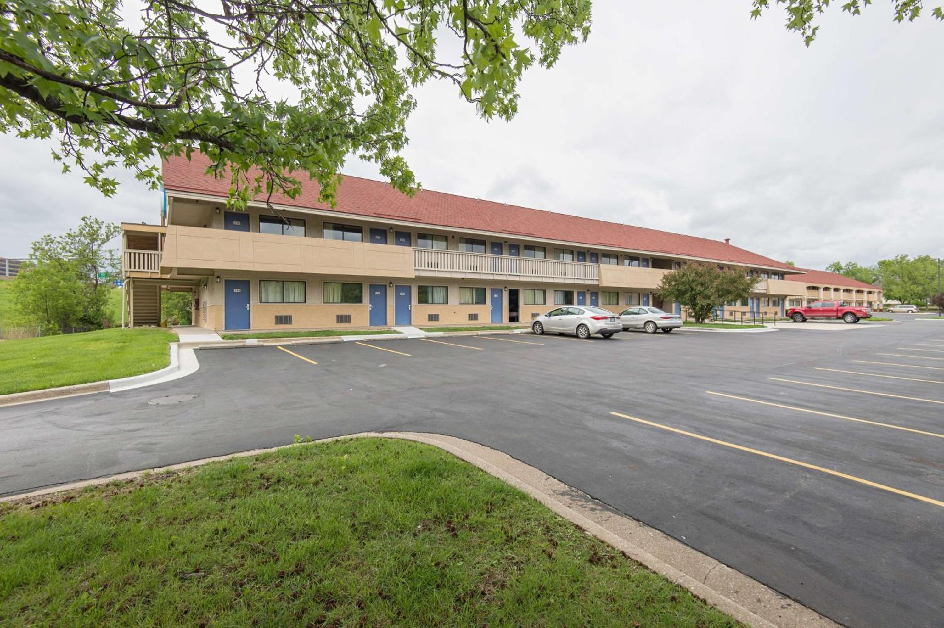 Motel 6-Overland Park, KS - Property Image 27