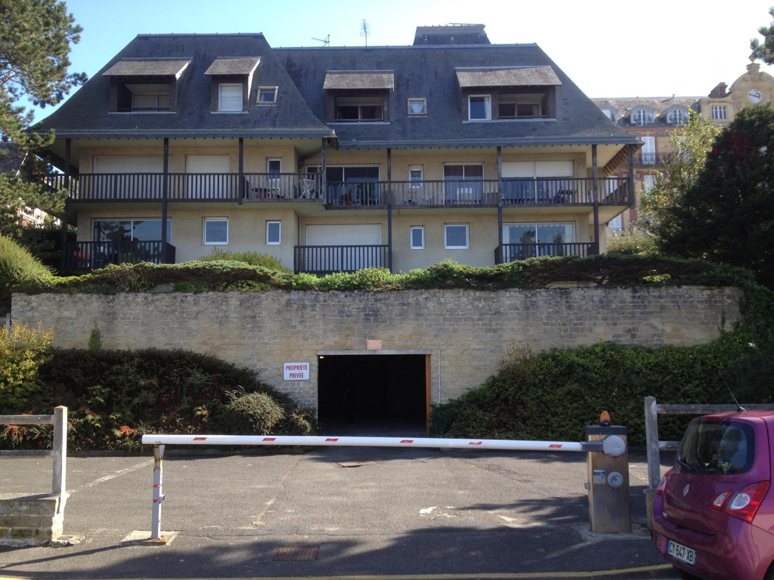 Residence le Crisenoy view 4