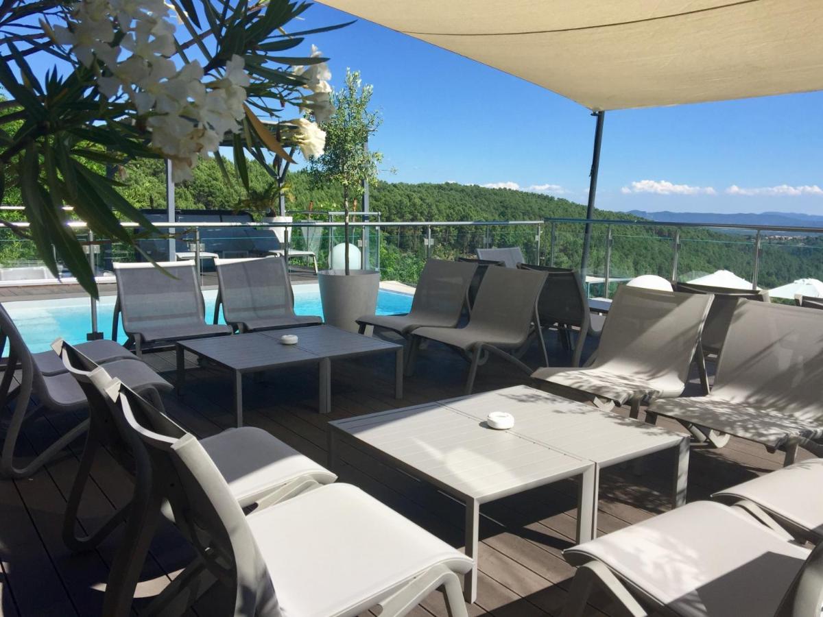 outdoor BBQ area