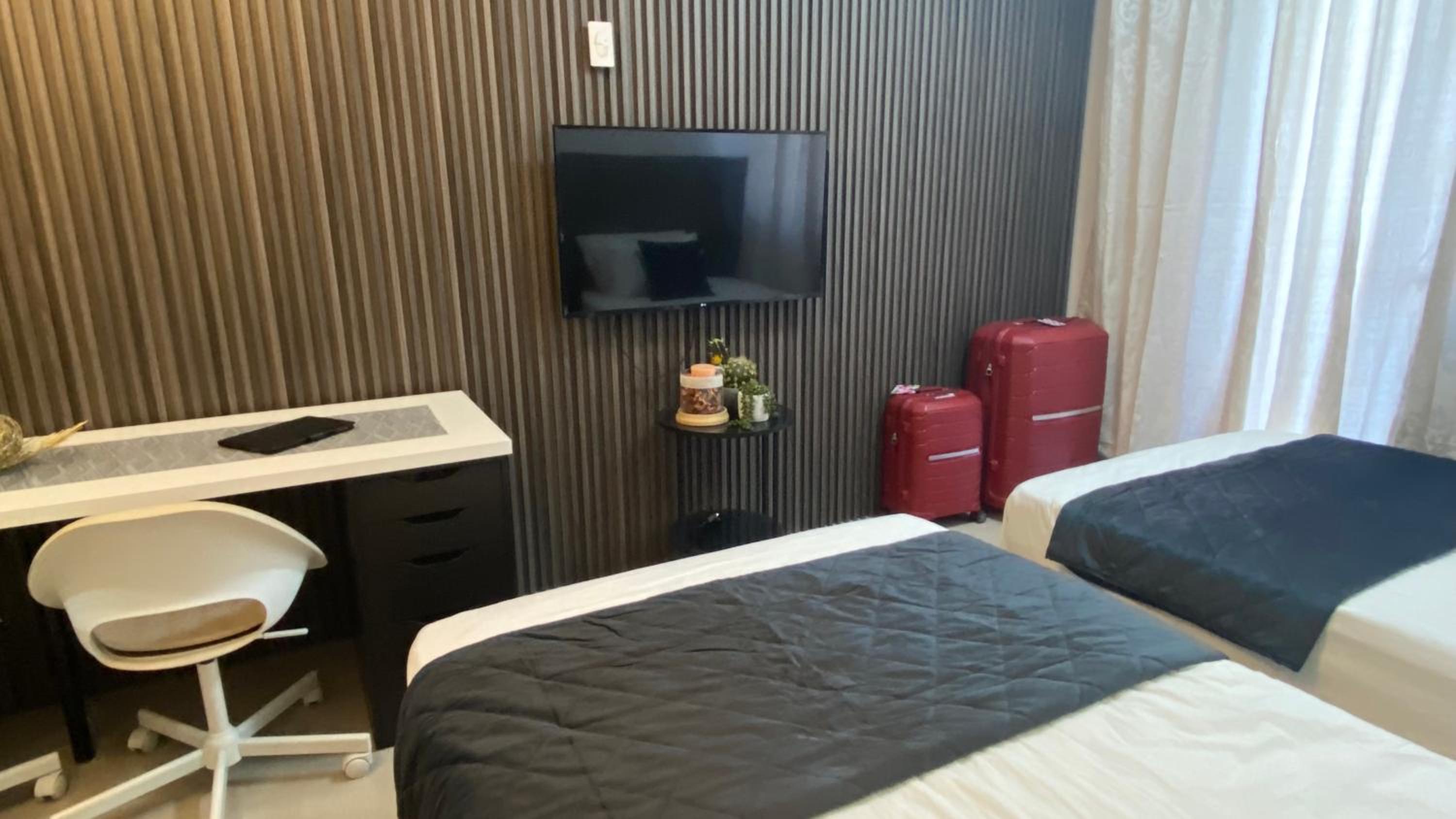Condo Suite/Apartment Pasay SM MOA - Stay Cozy & Boujee