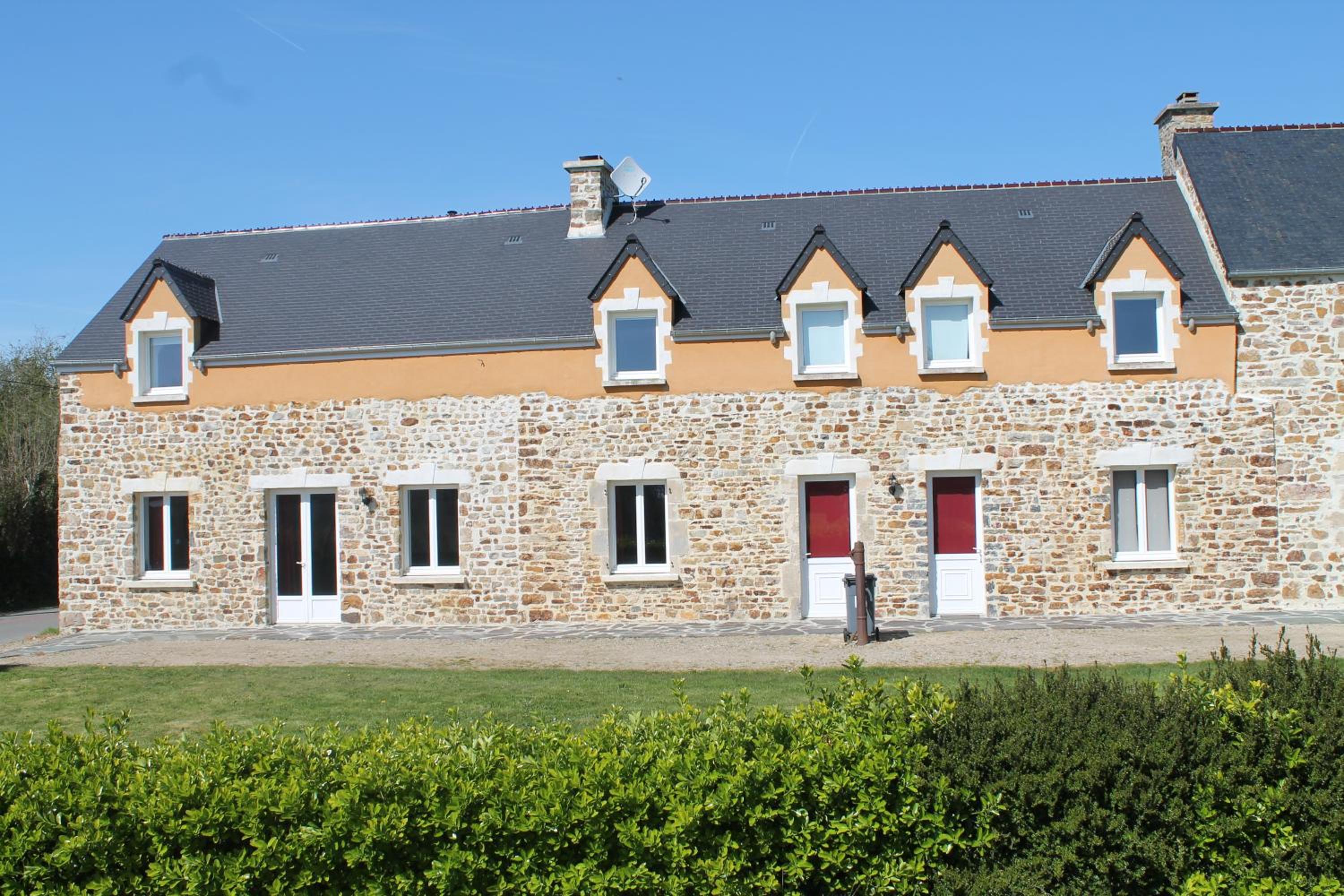 Les Ecuries view 2