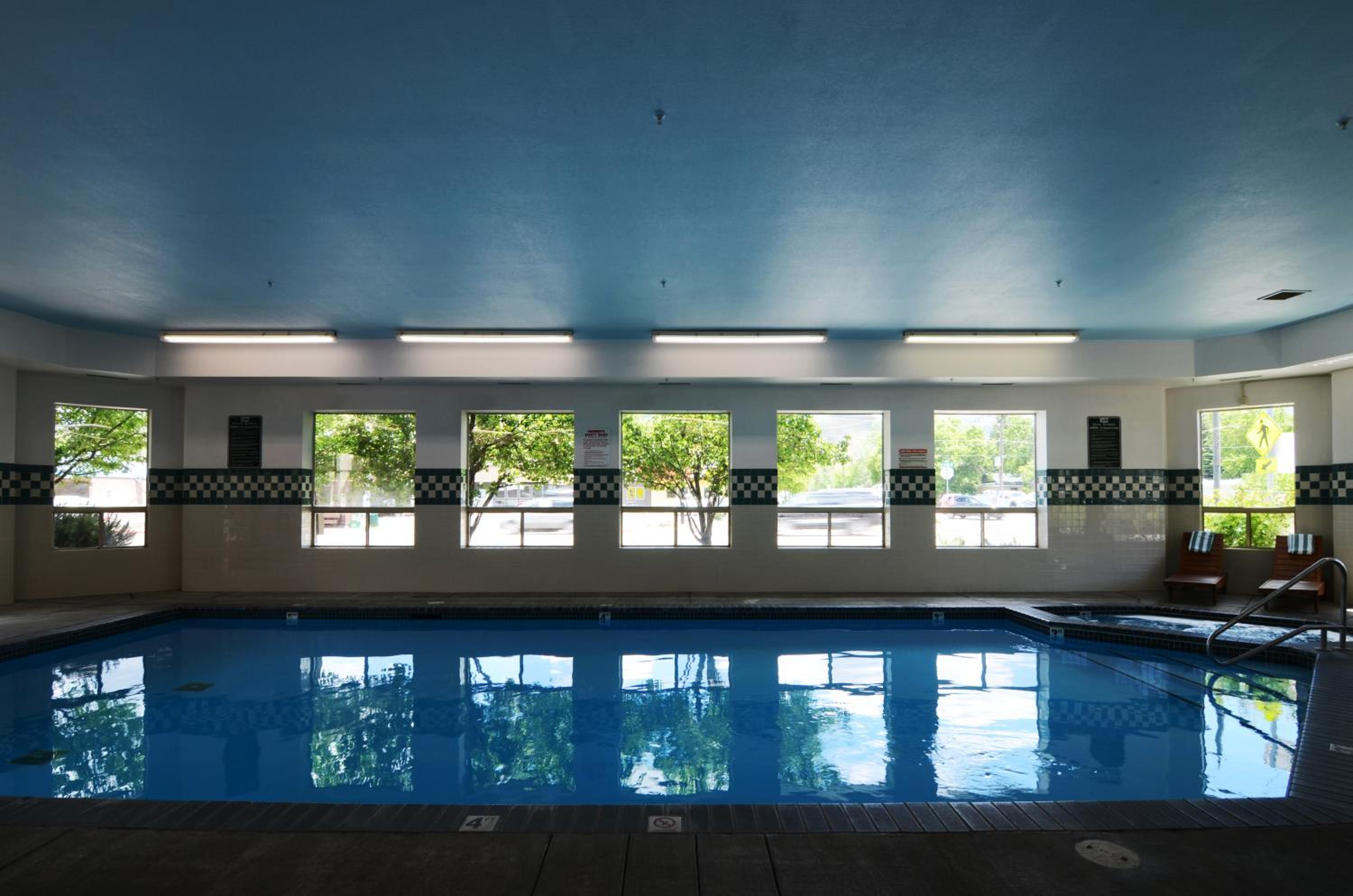 Wood River Inn  Suite - Property Image 16