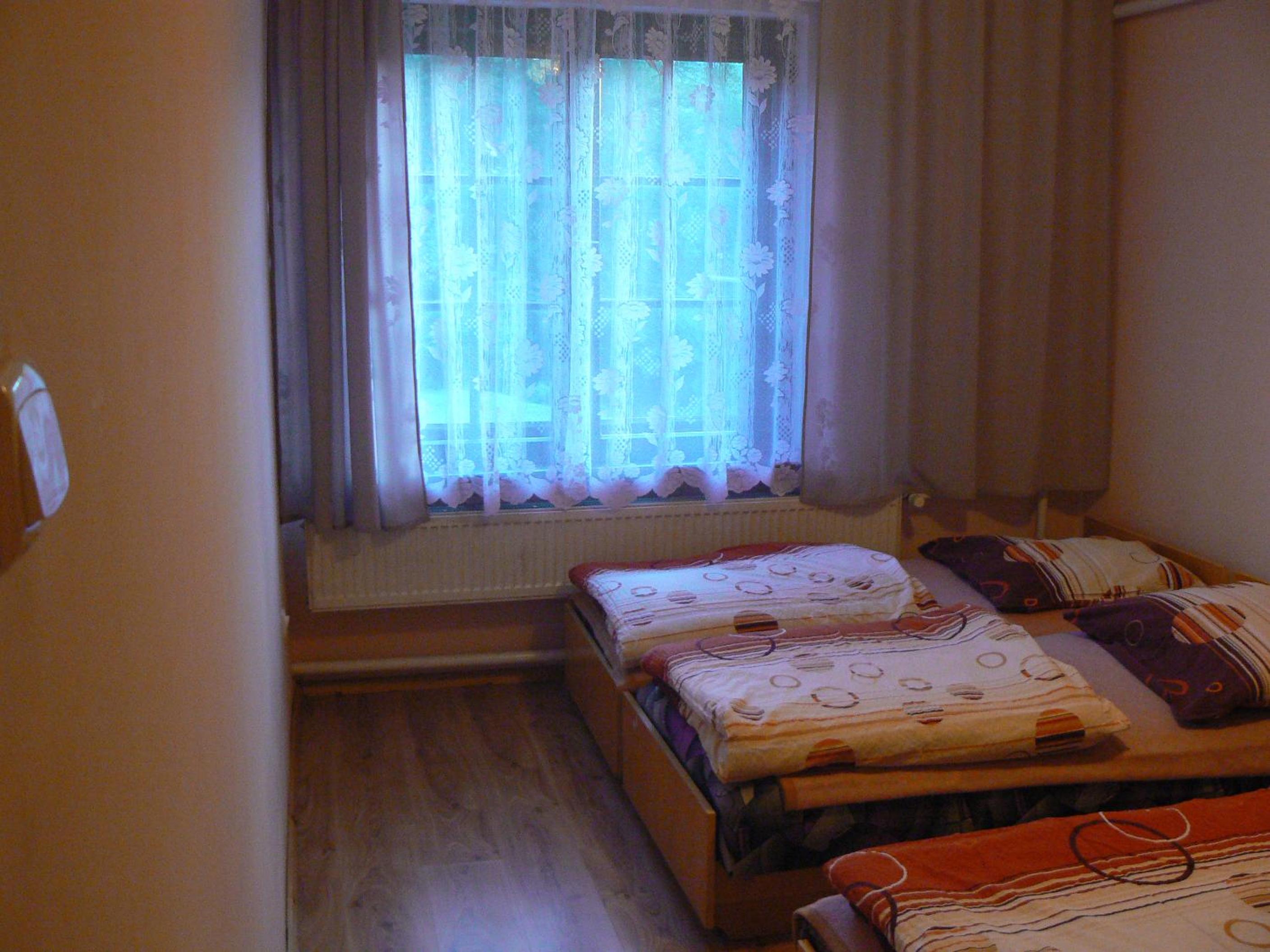 Photo 77