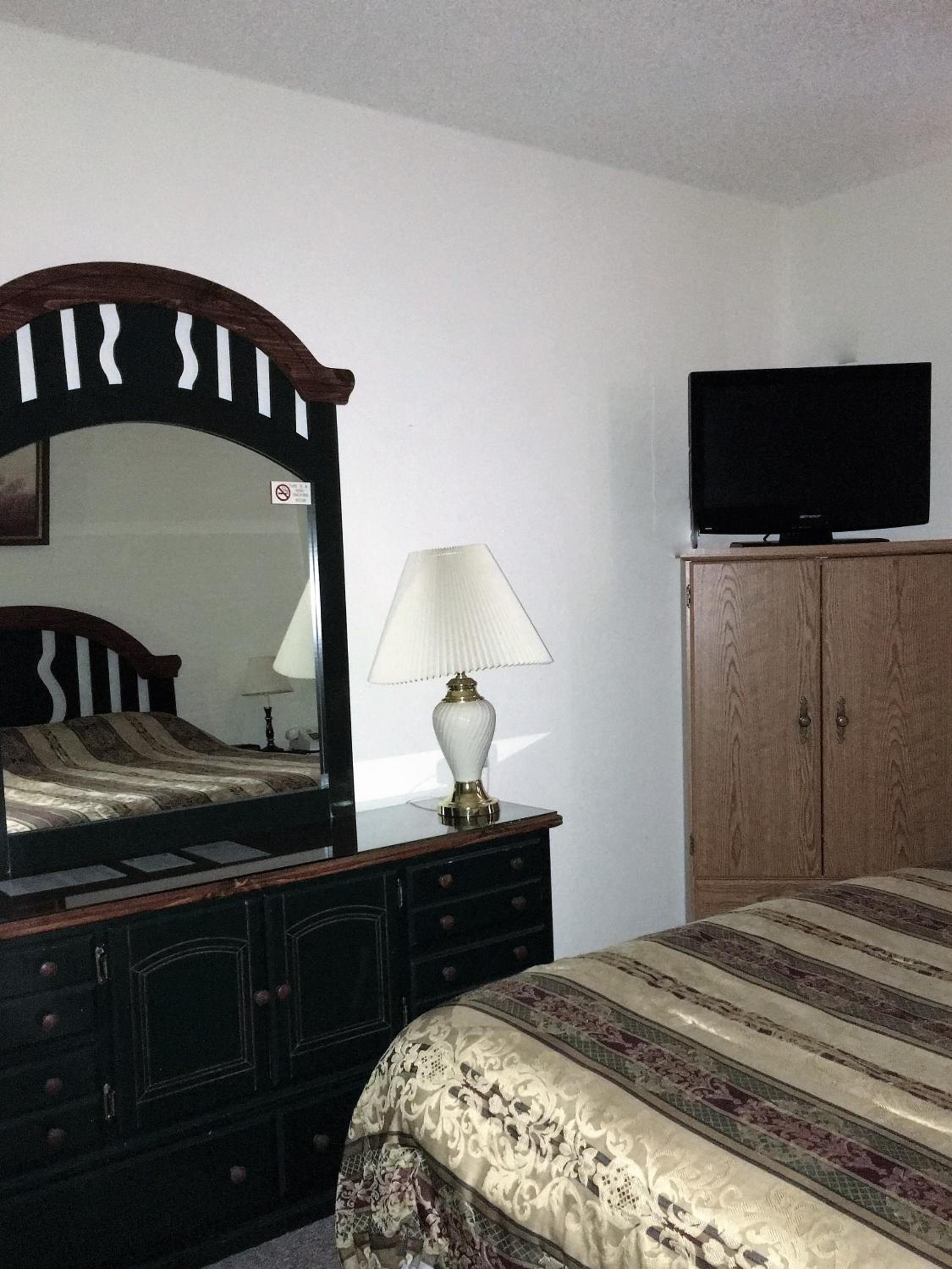 Hunters Lodge Motel