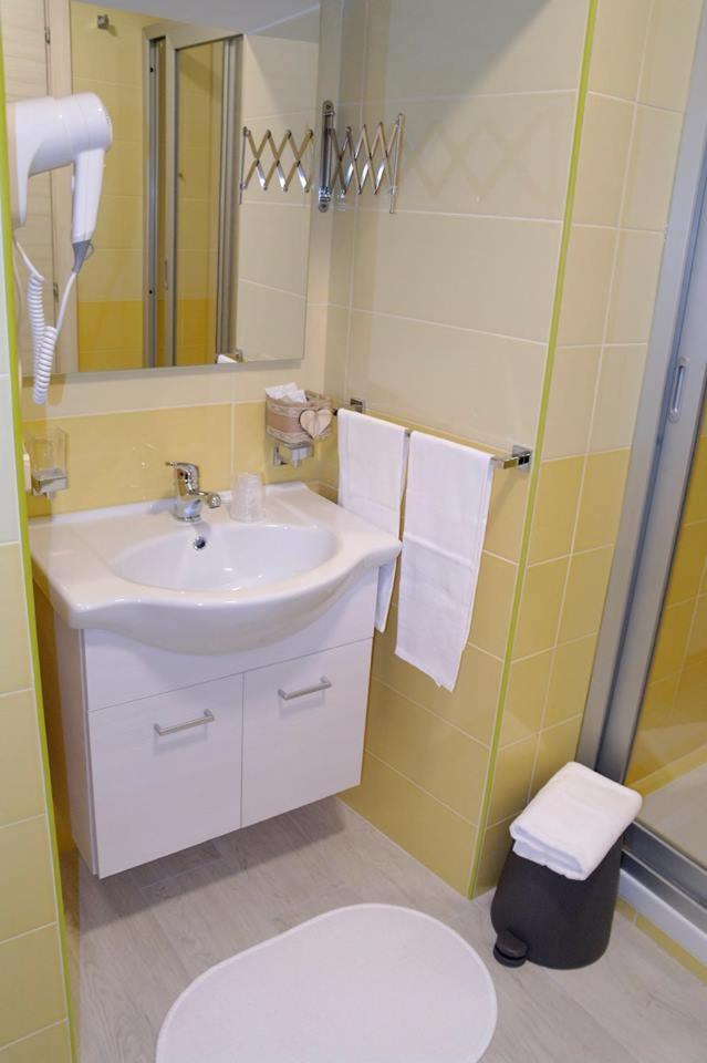 B&B Chiaia 216
