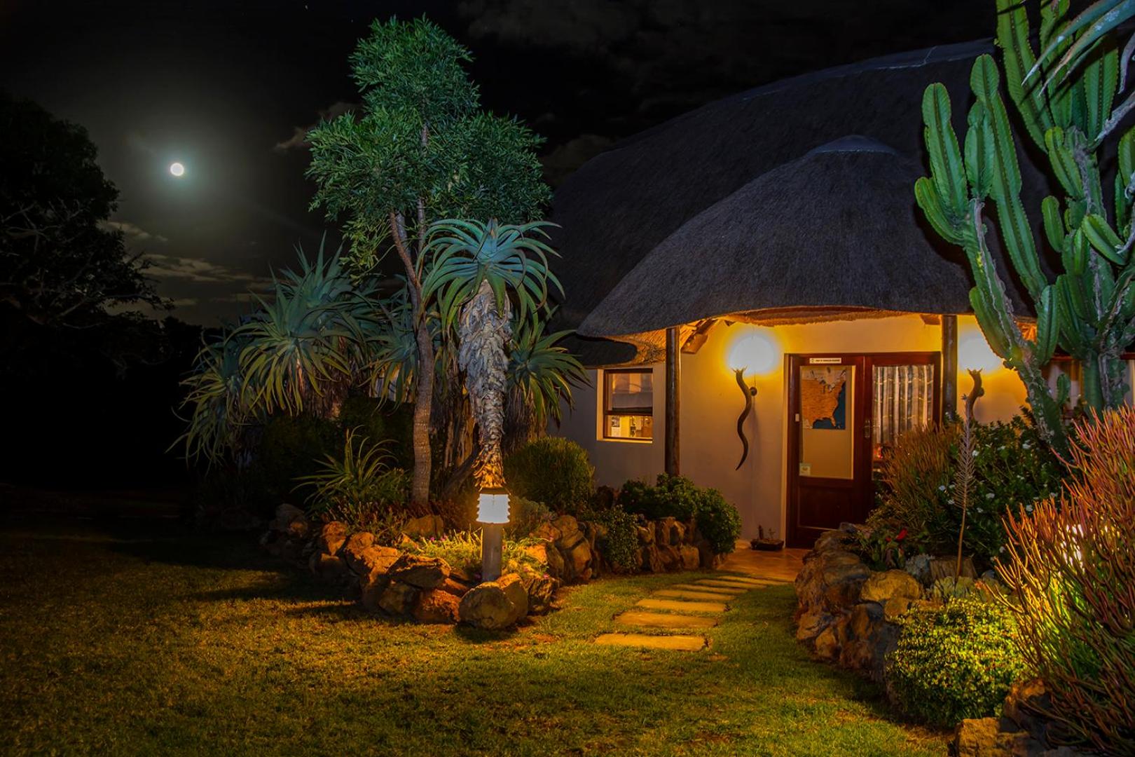Addo Elephant Safari Lodge - Bellevue Forest Reserve