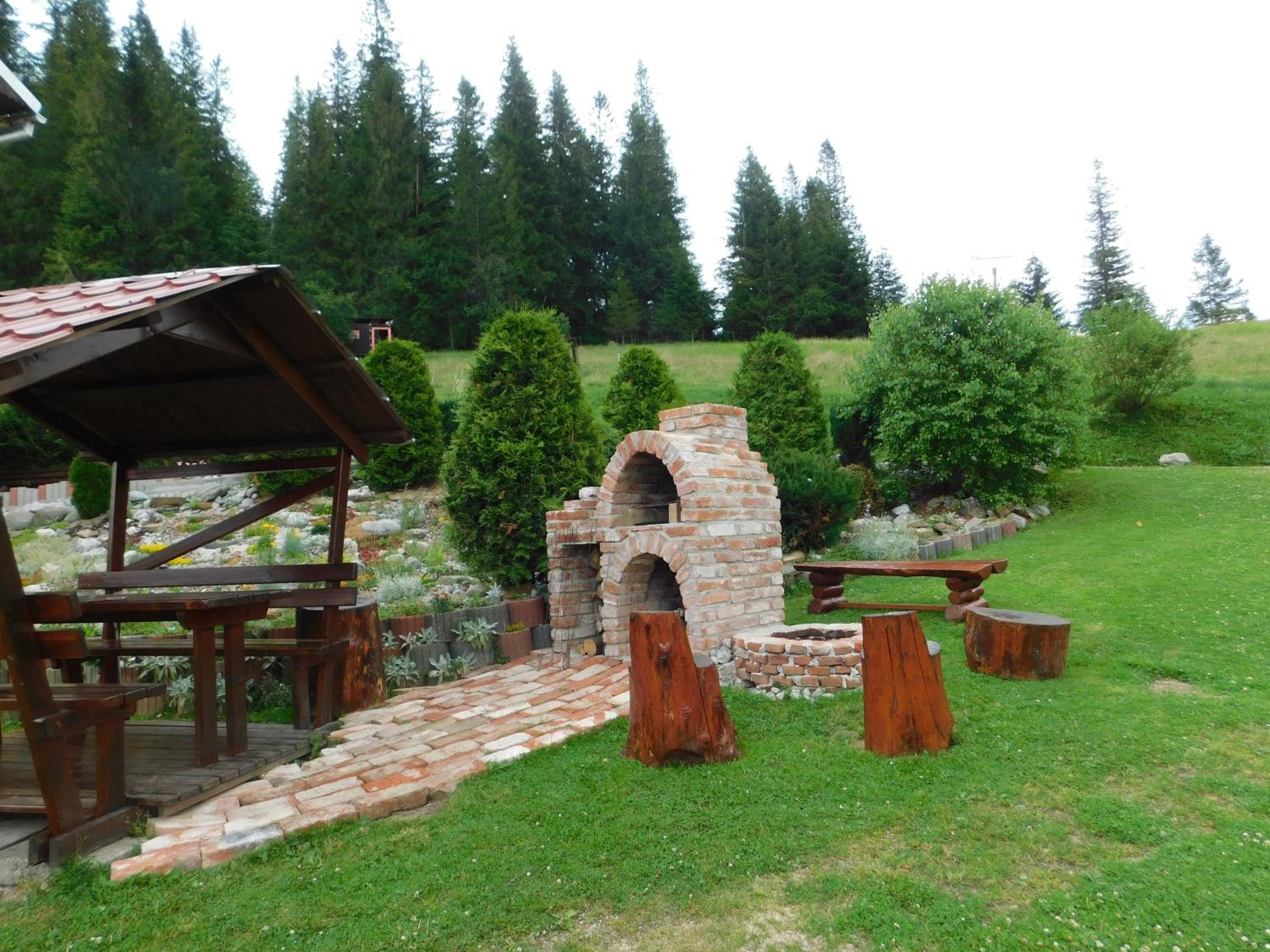 Photo 10