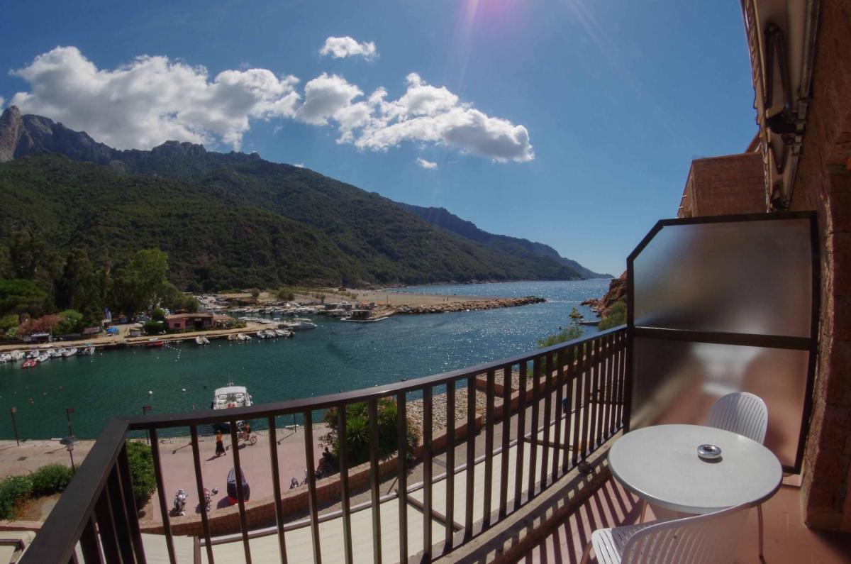 balcony