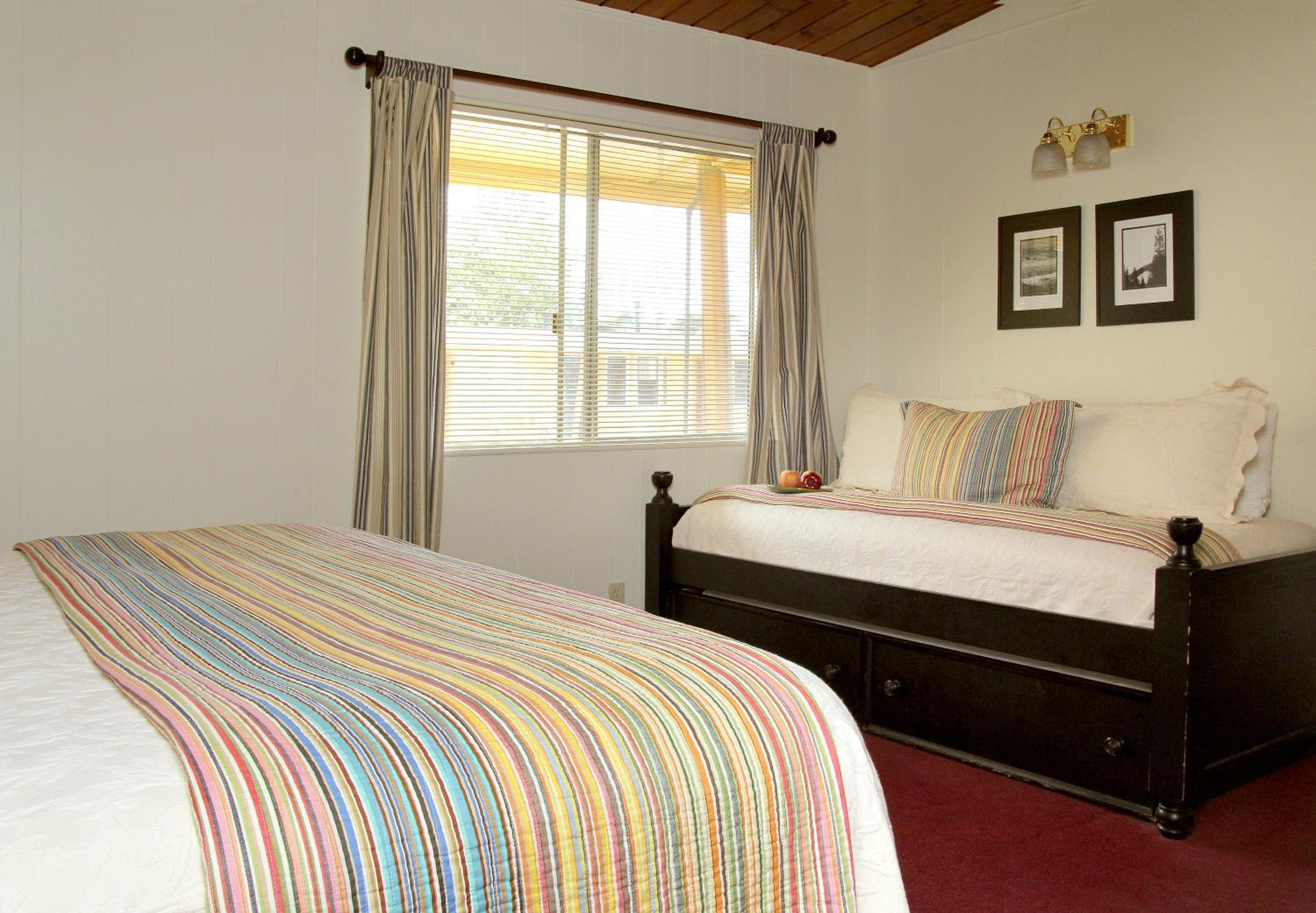 Redwood Suites
