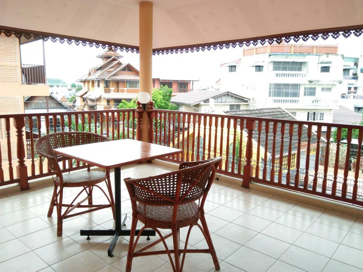 Villa Oranje Chiang Mai