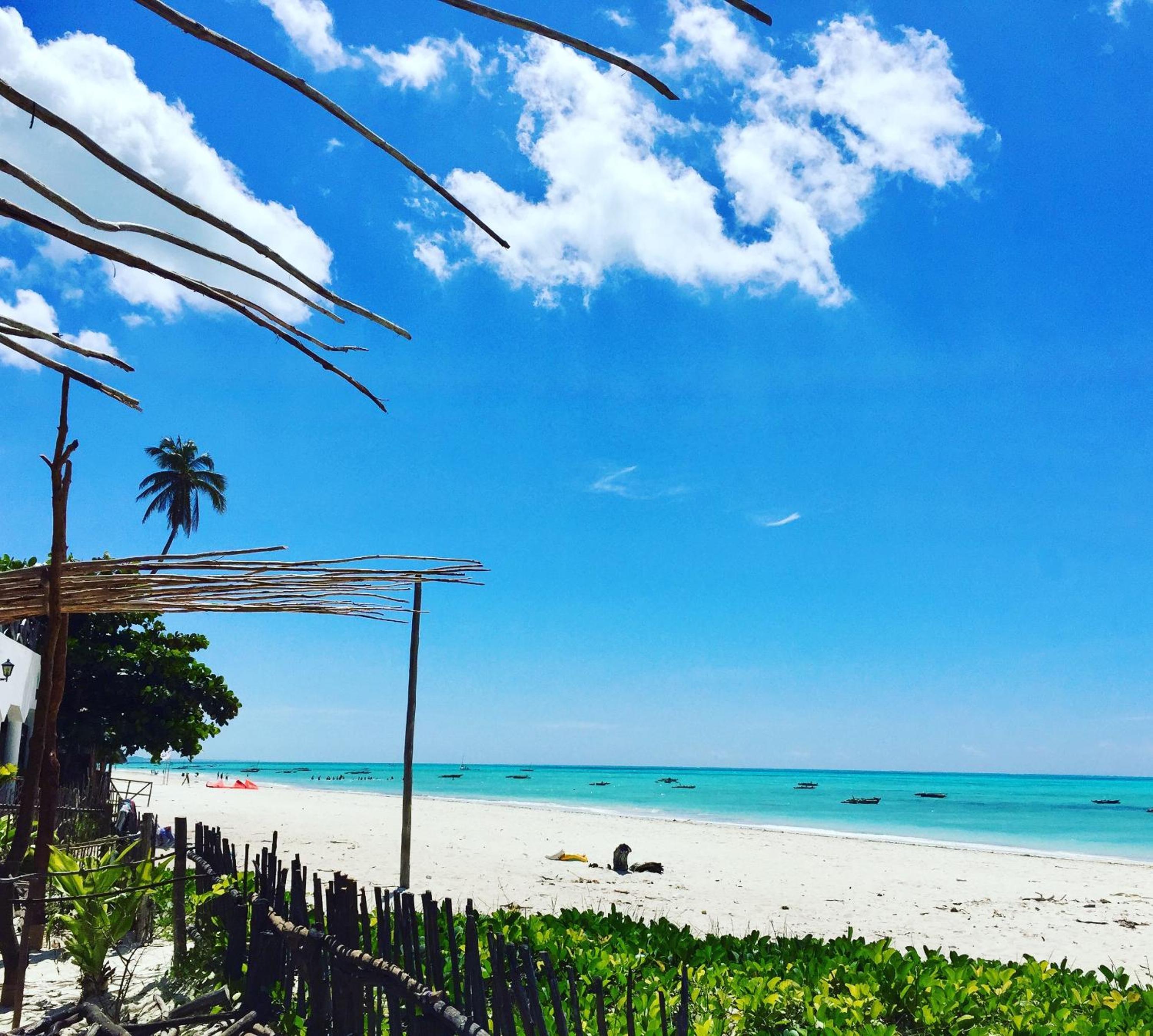 Zanzistar Lodge