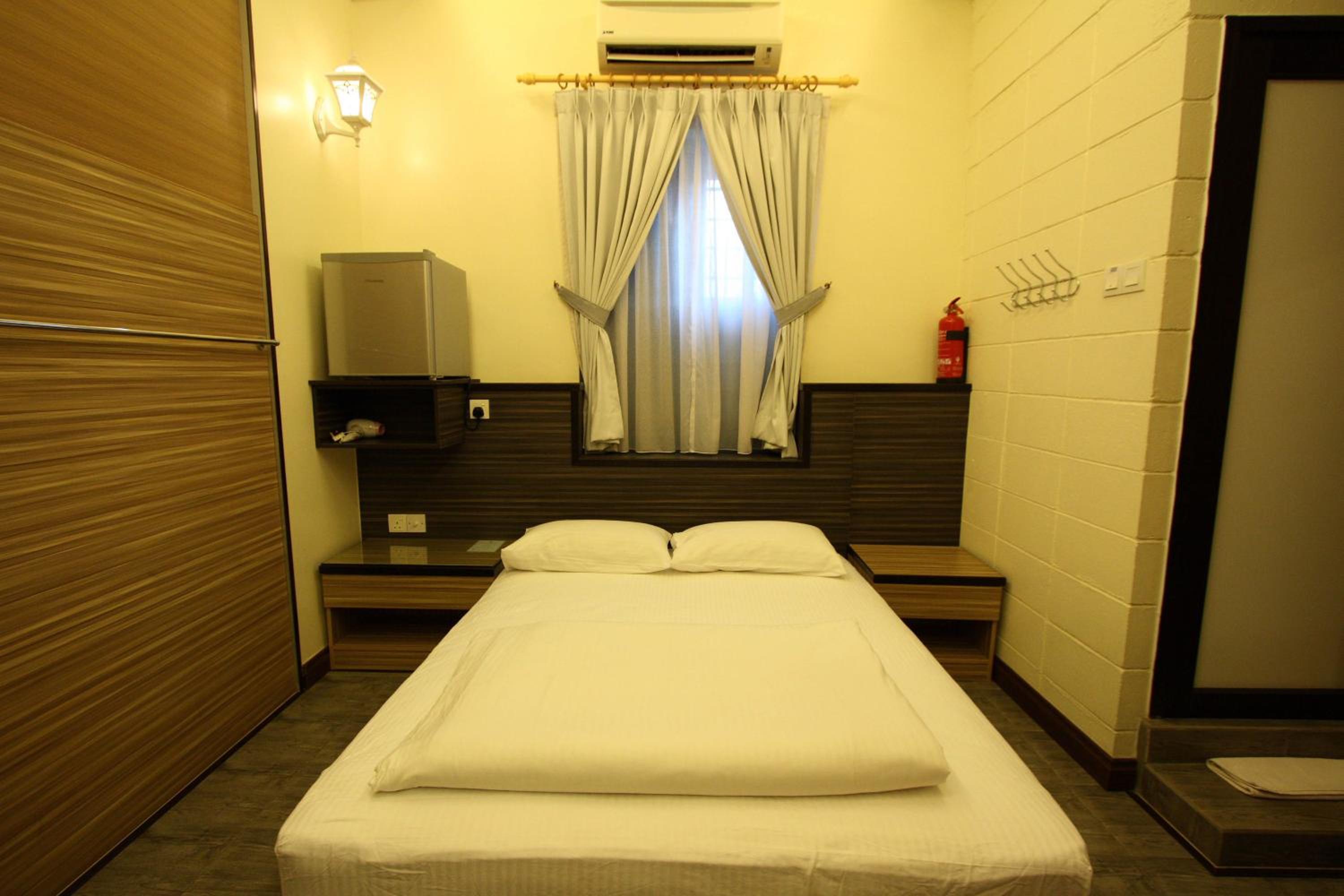 Shamrock Guest House II