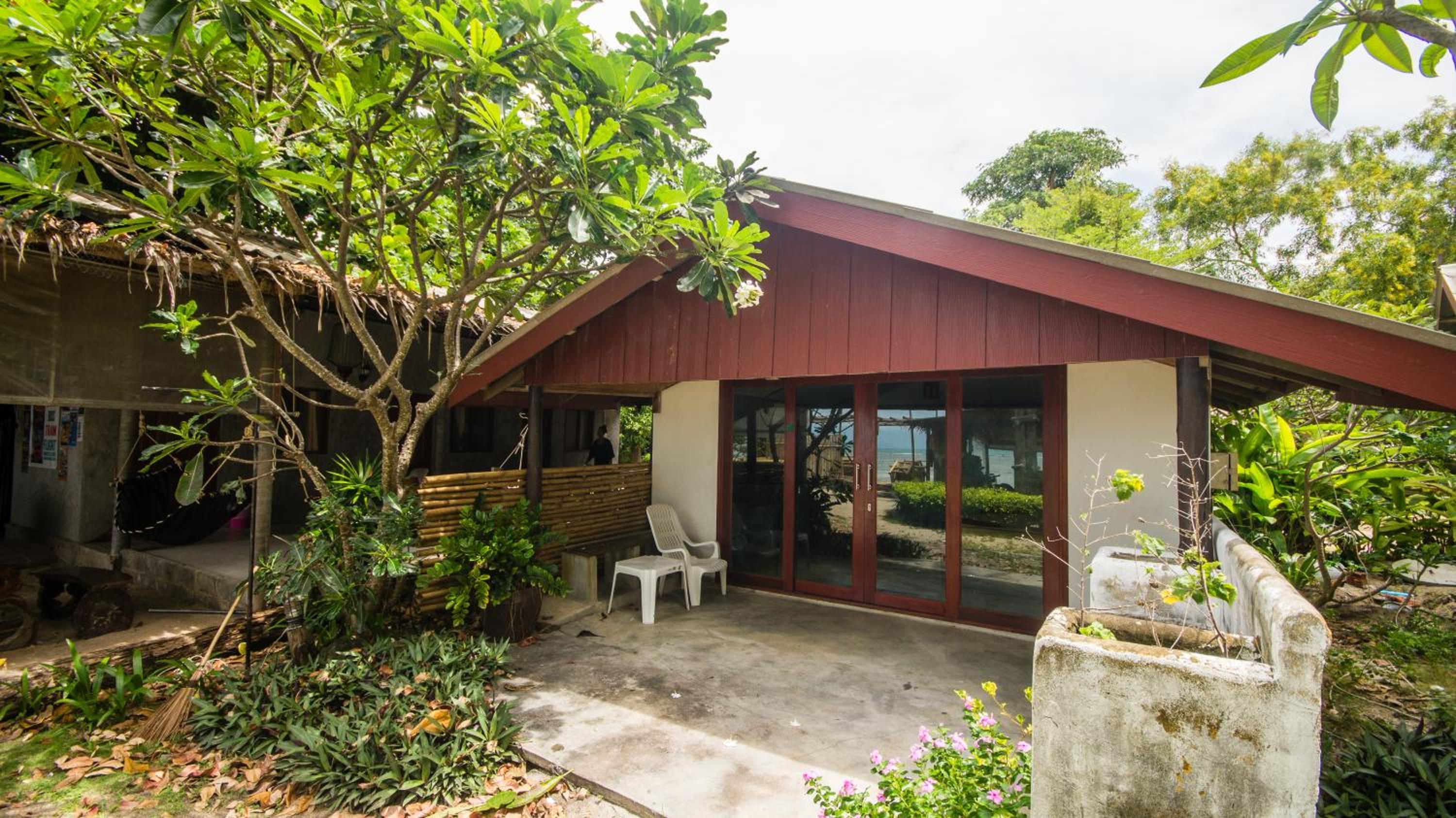 The Cosy Koh Phangan and Restaurant