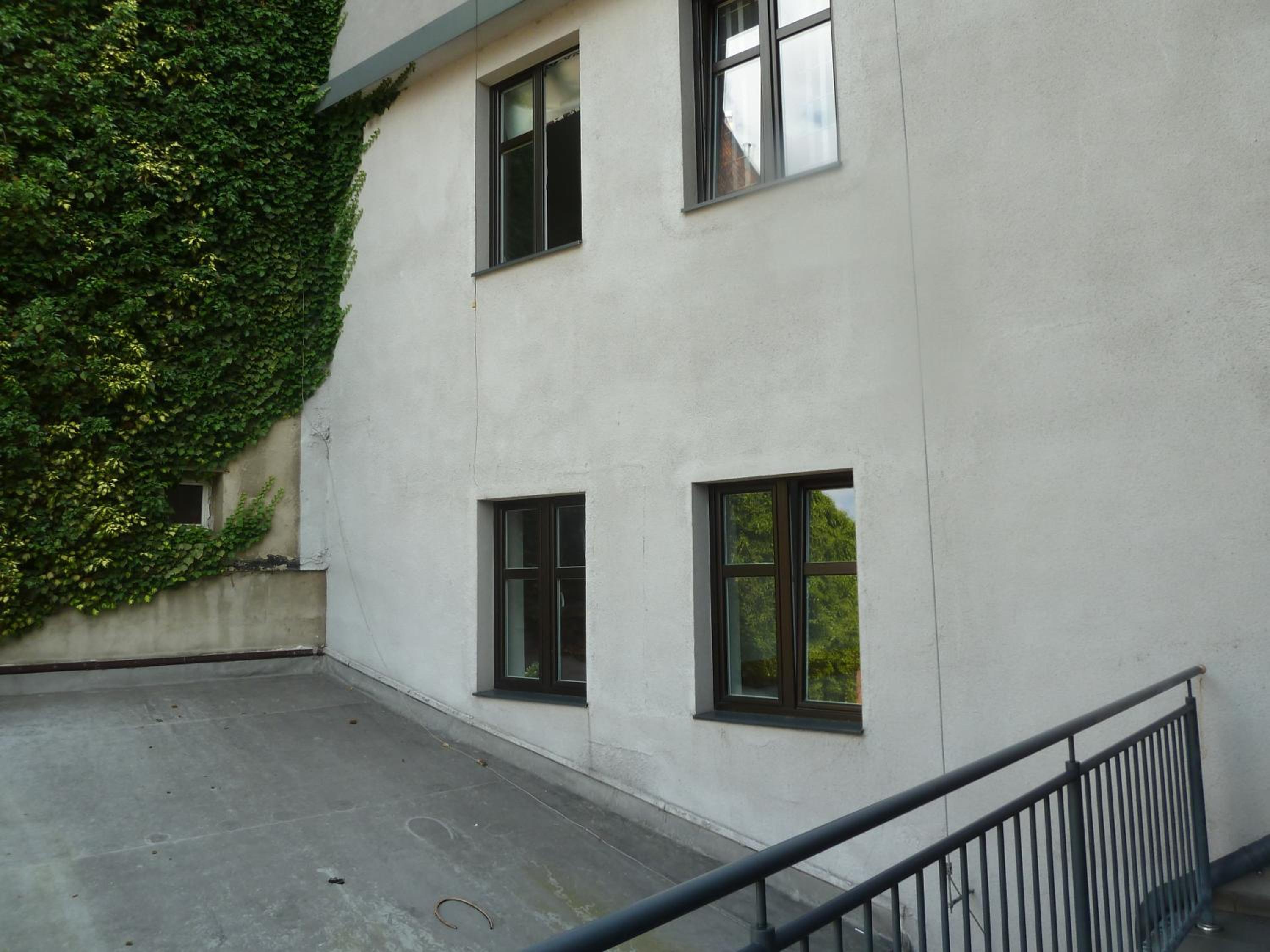 Hostel Gliwice Centrum PARKING view 4