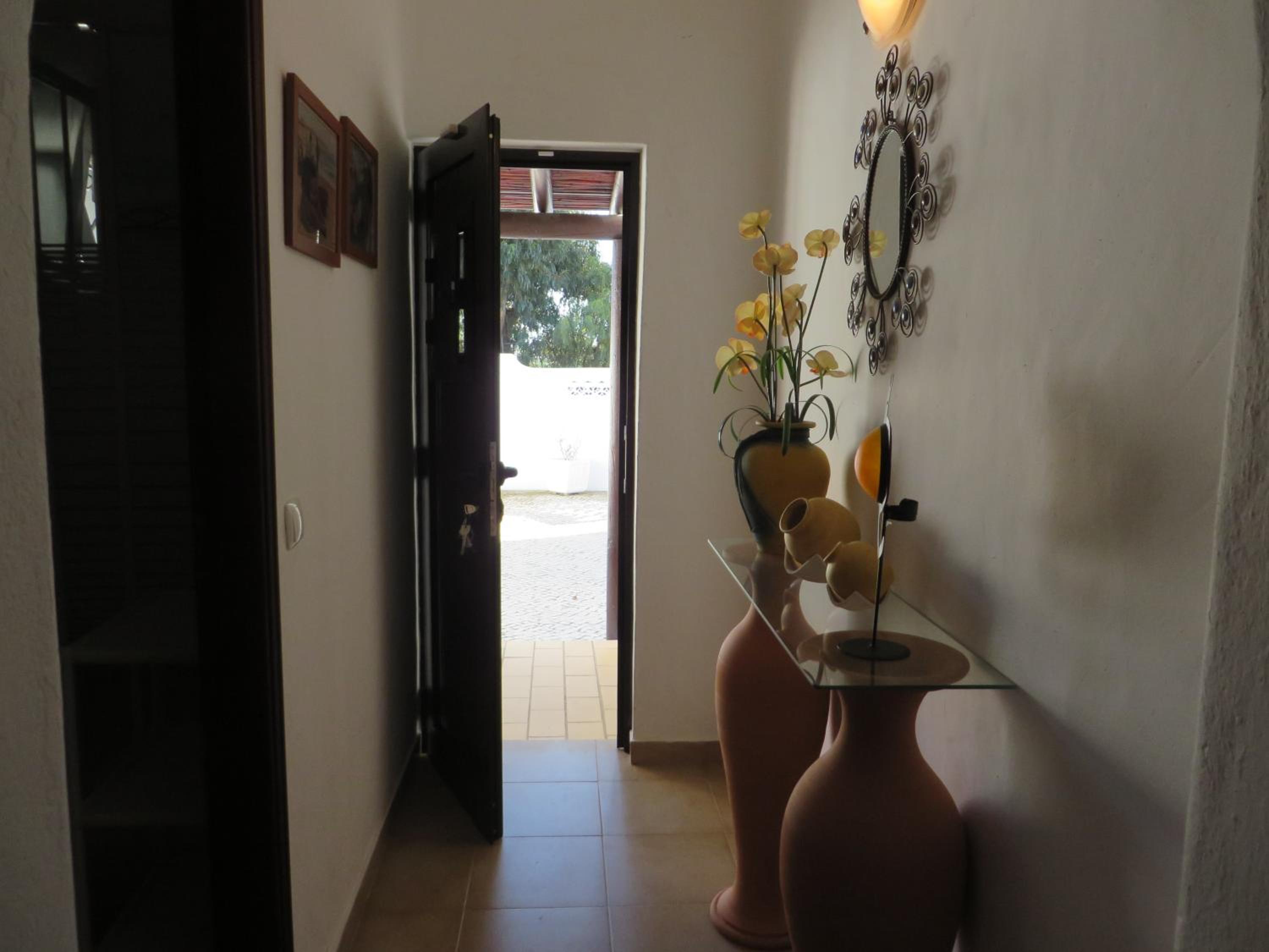 Photo 51