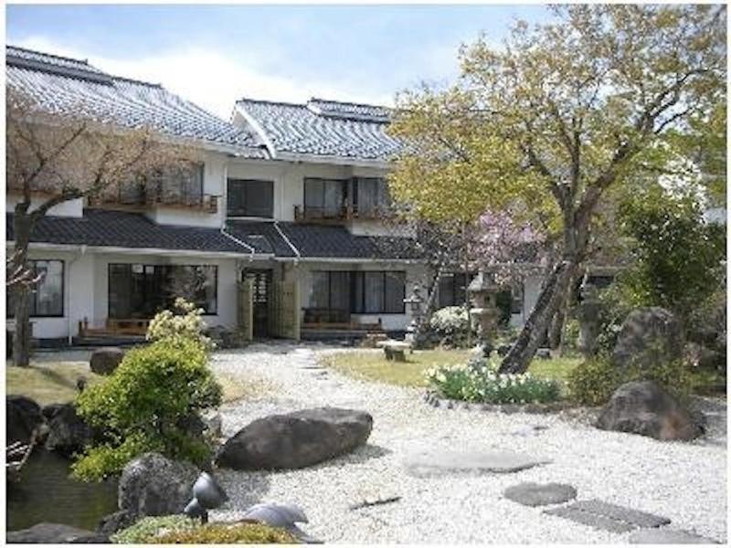Yanagiya