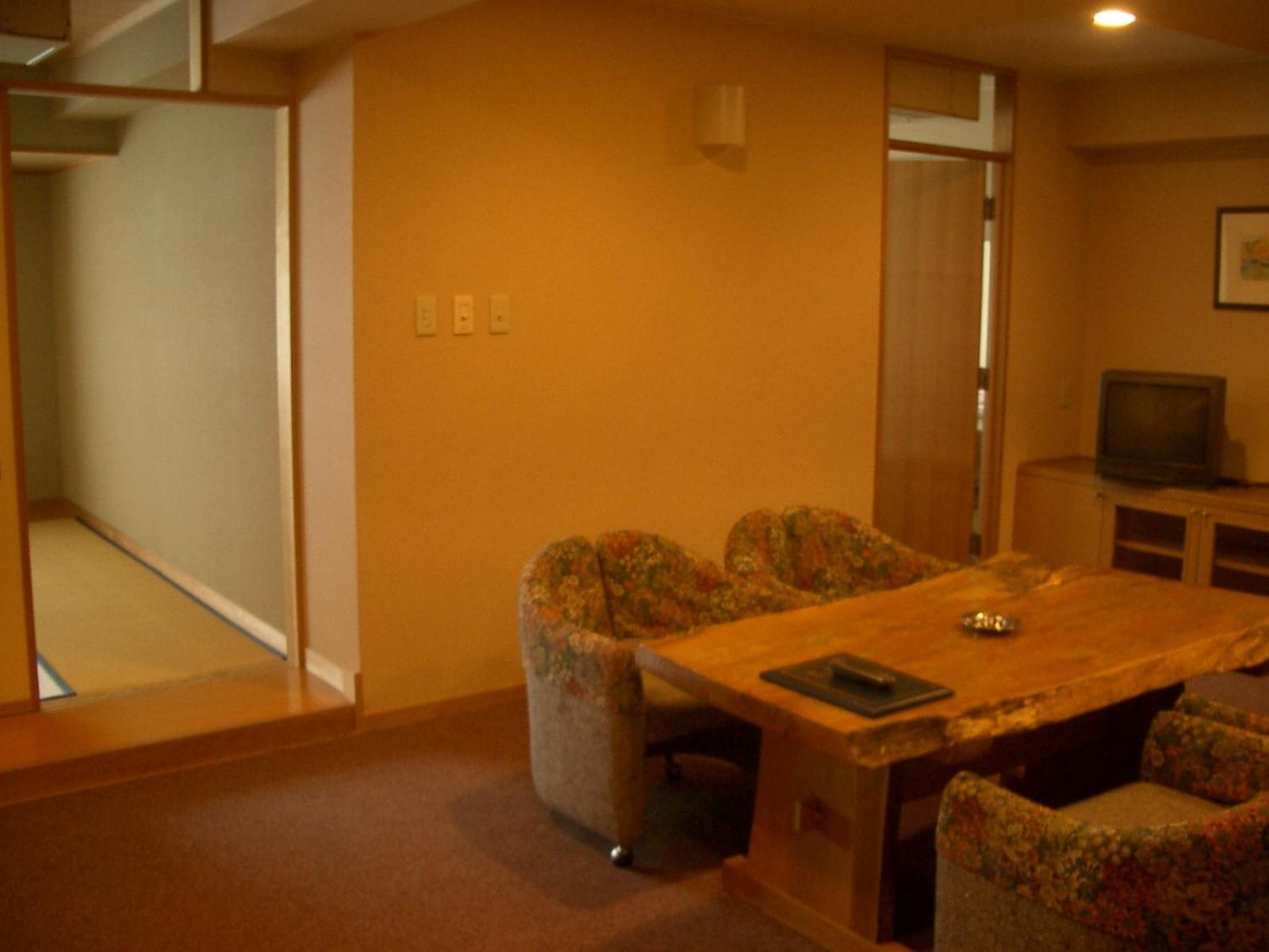 Shiga Lake Hotel