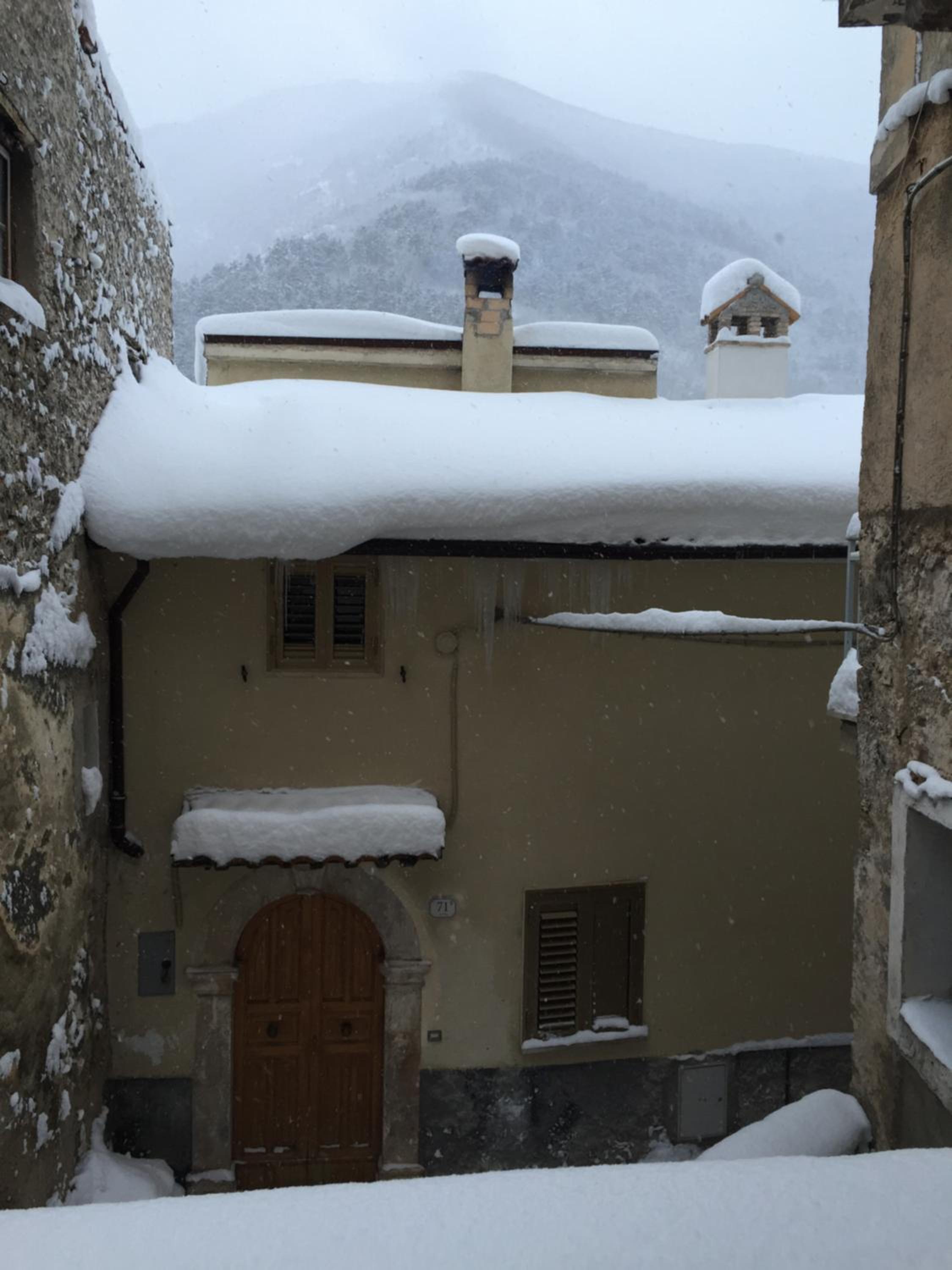 Casa Ai Piedi Della Riserva Naturale view 2