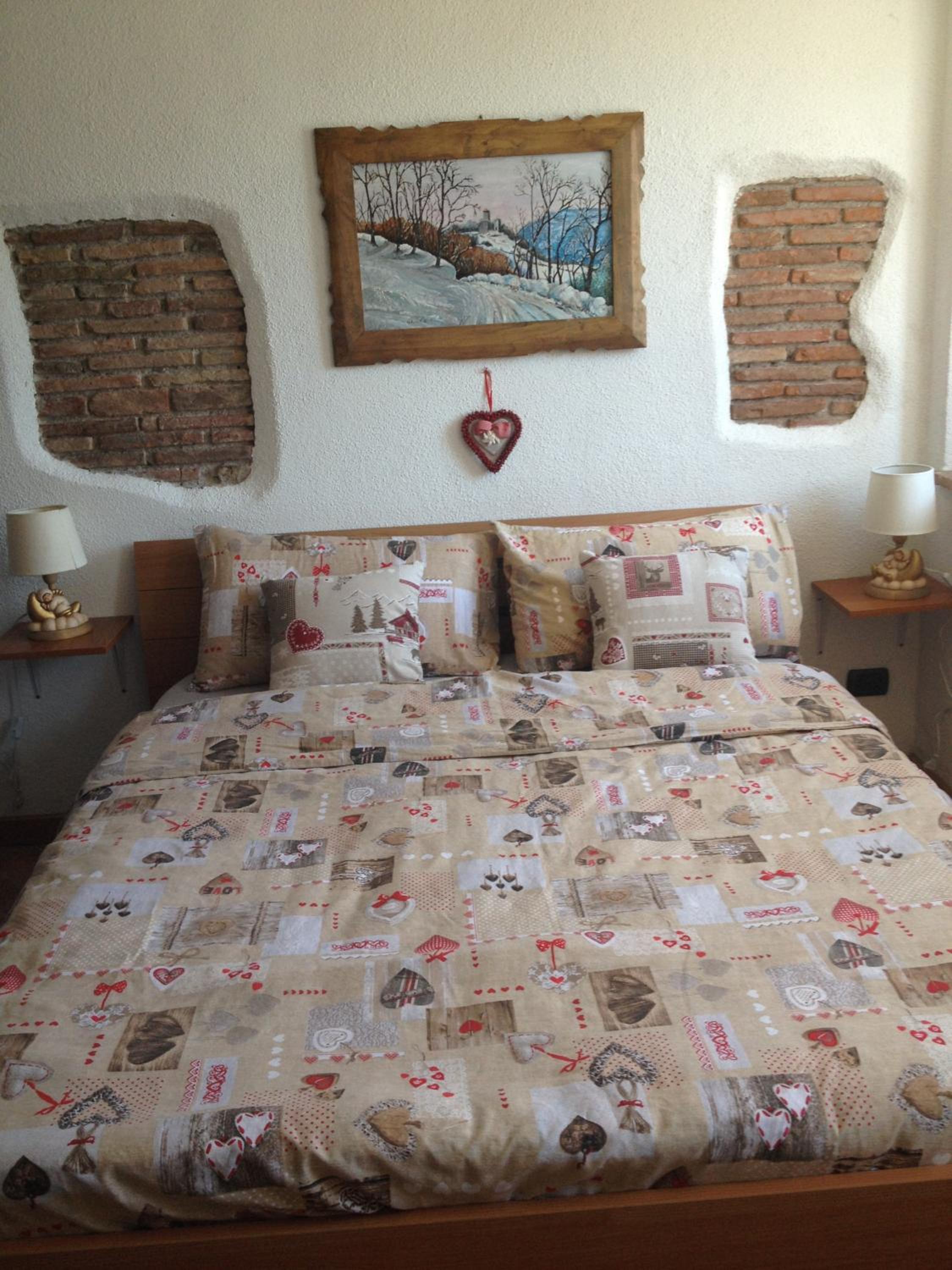 Sole Luna en Paderno — bedroom