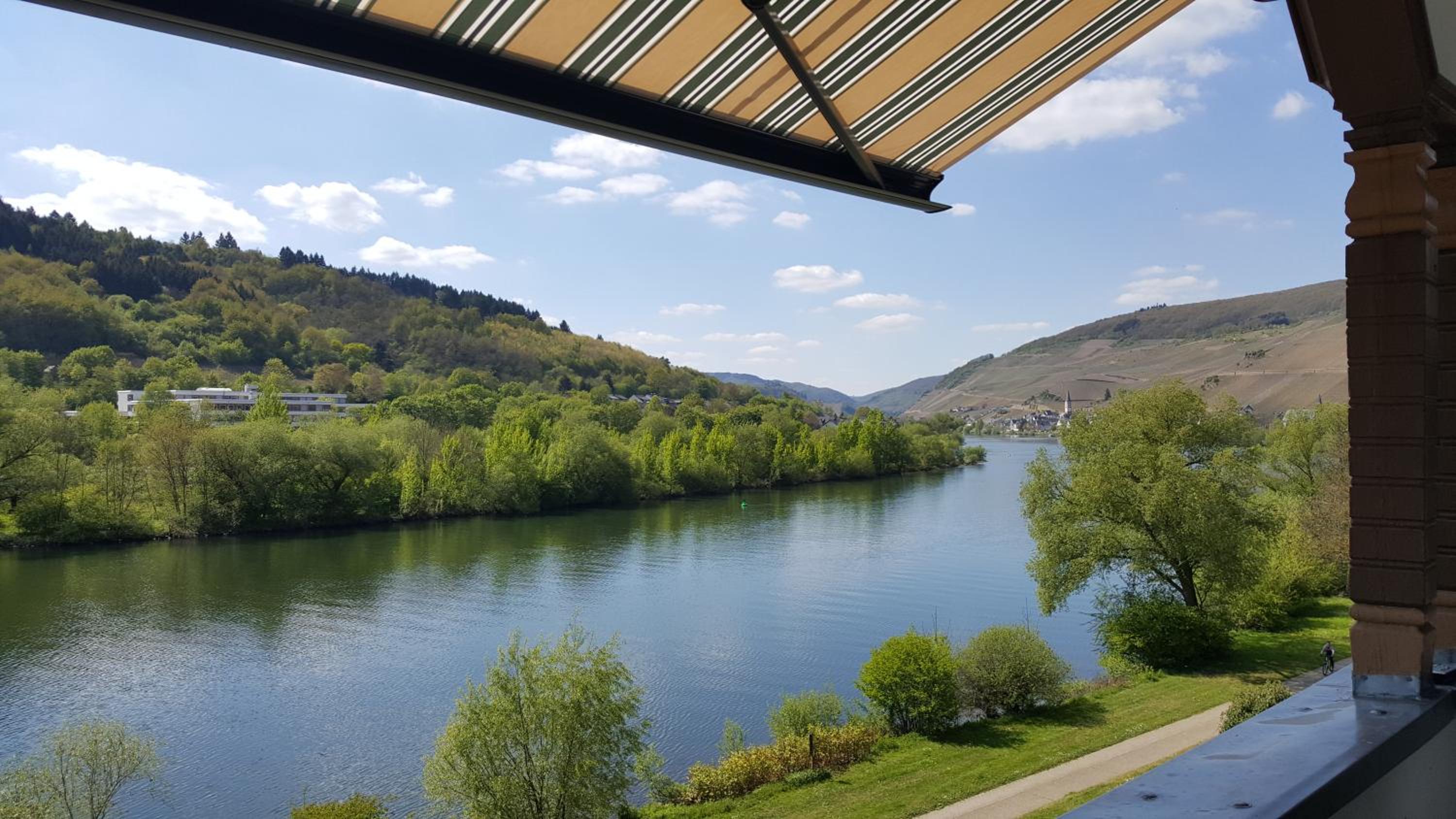 Ferienhaus Inselblick in Traumlage mit Balkon und Panoramablick