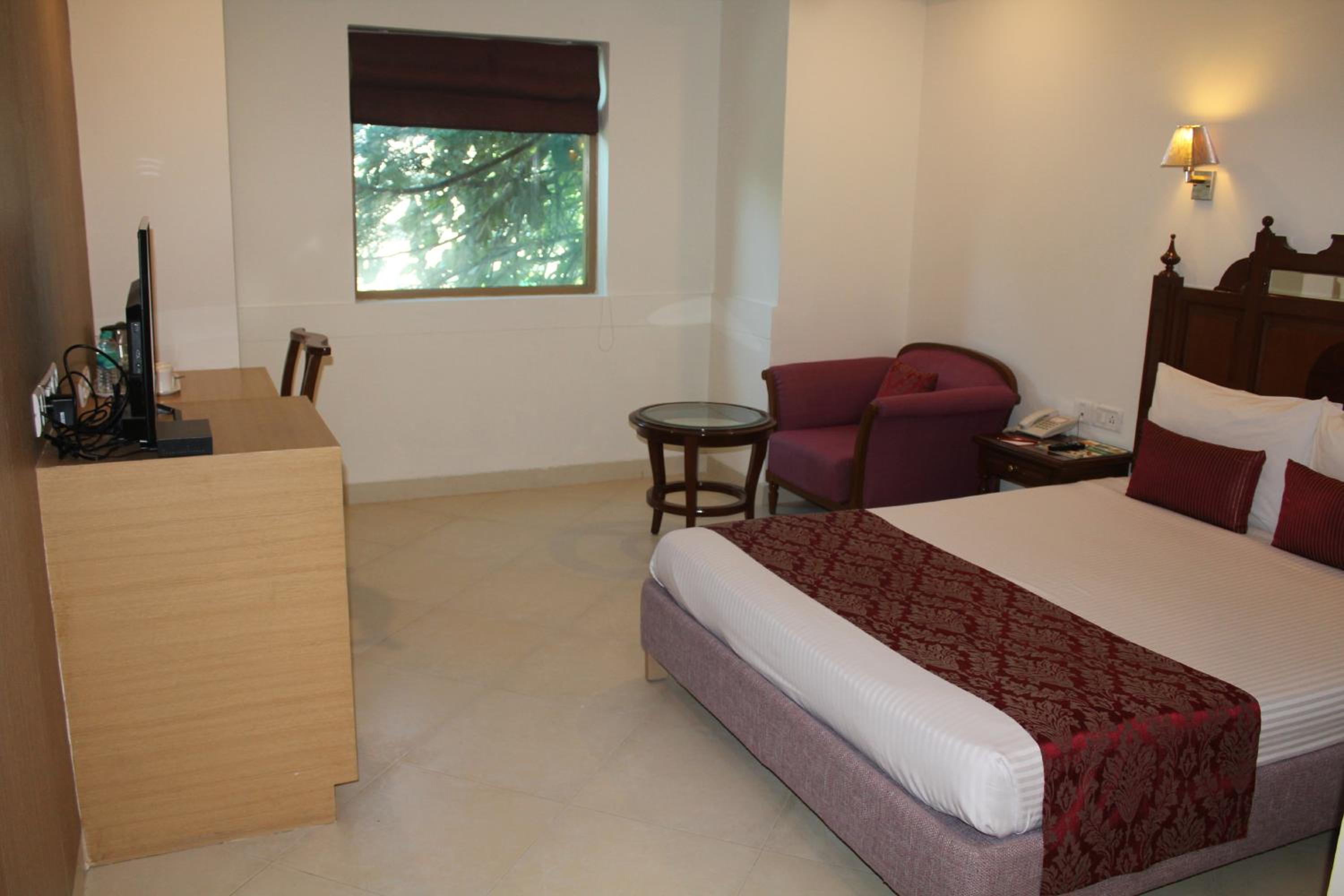 The Lotus Apartment hotel, Burkit Road