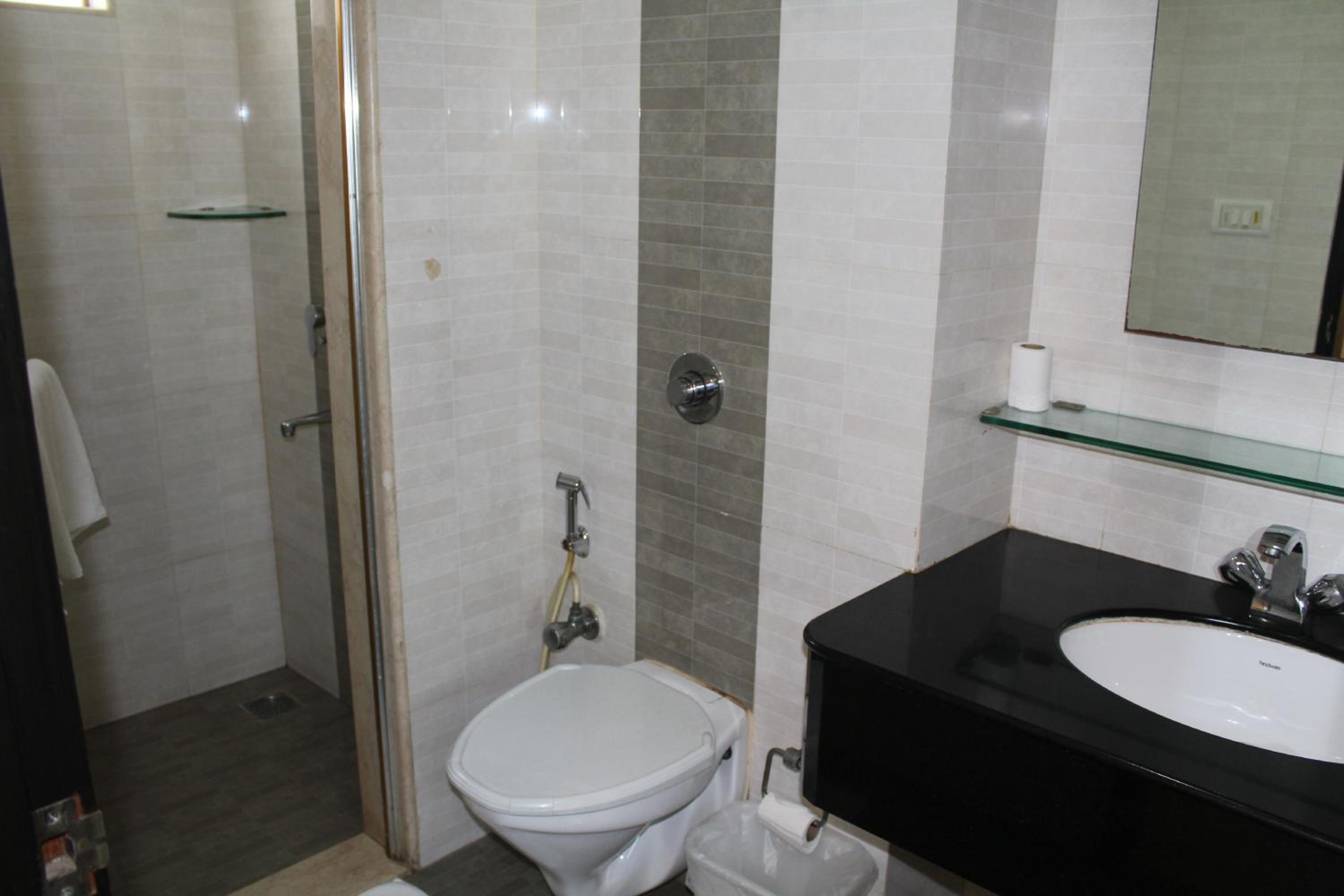 The Lotus Apartment hotel, Burkit Road
